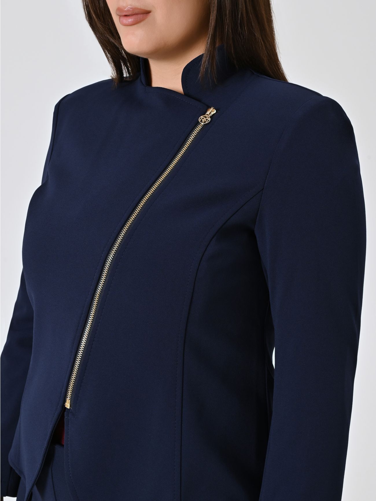 Curvy-Jacke mit Reißverschluss in Blau in_i5