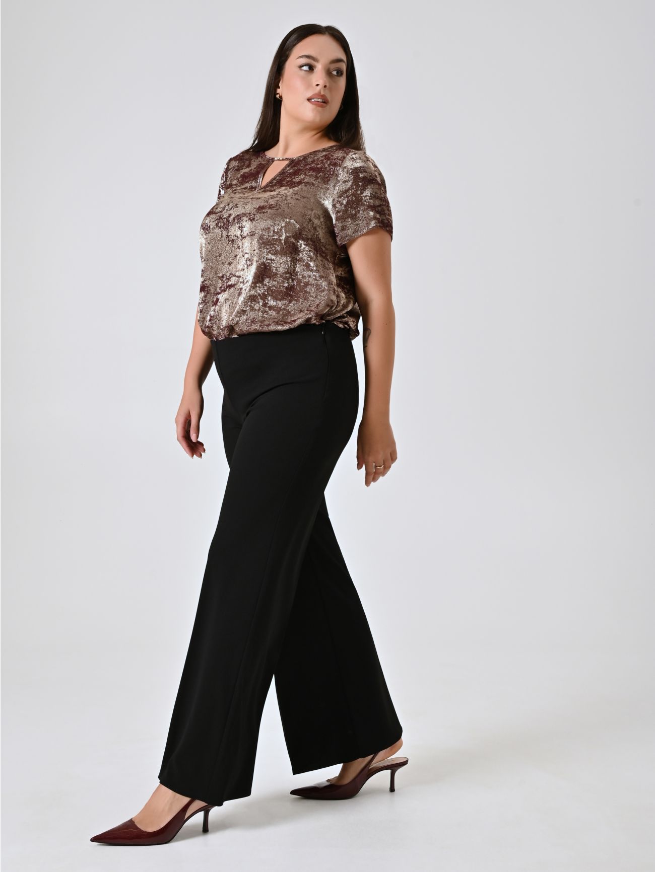 Curvy-Palazzo-Hose in Schwarz in_i7