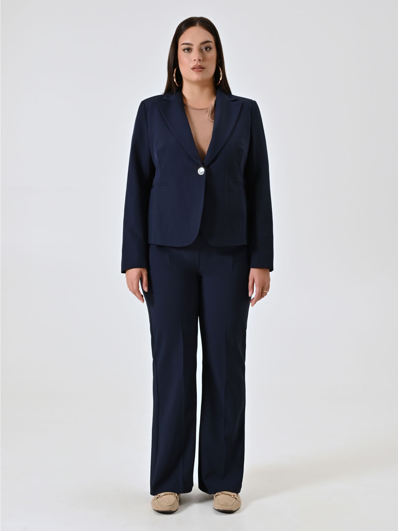 Curvy-Jacke mit einem Knopf in Blau det_1