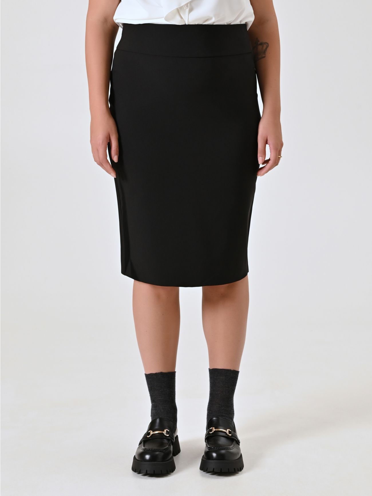 Curvy Black Pencil Skirt det_2