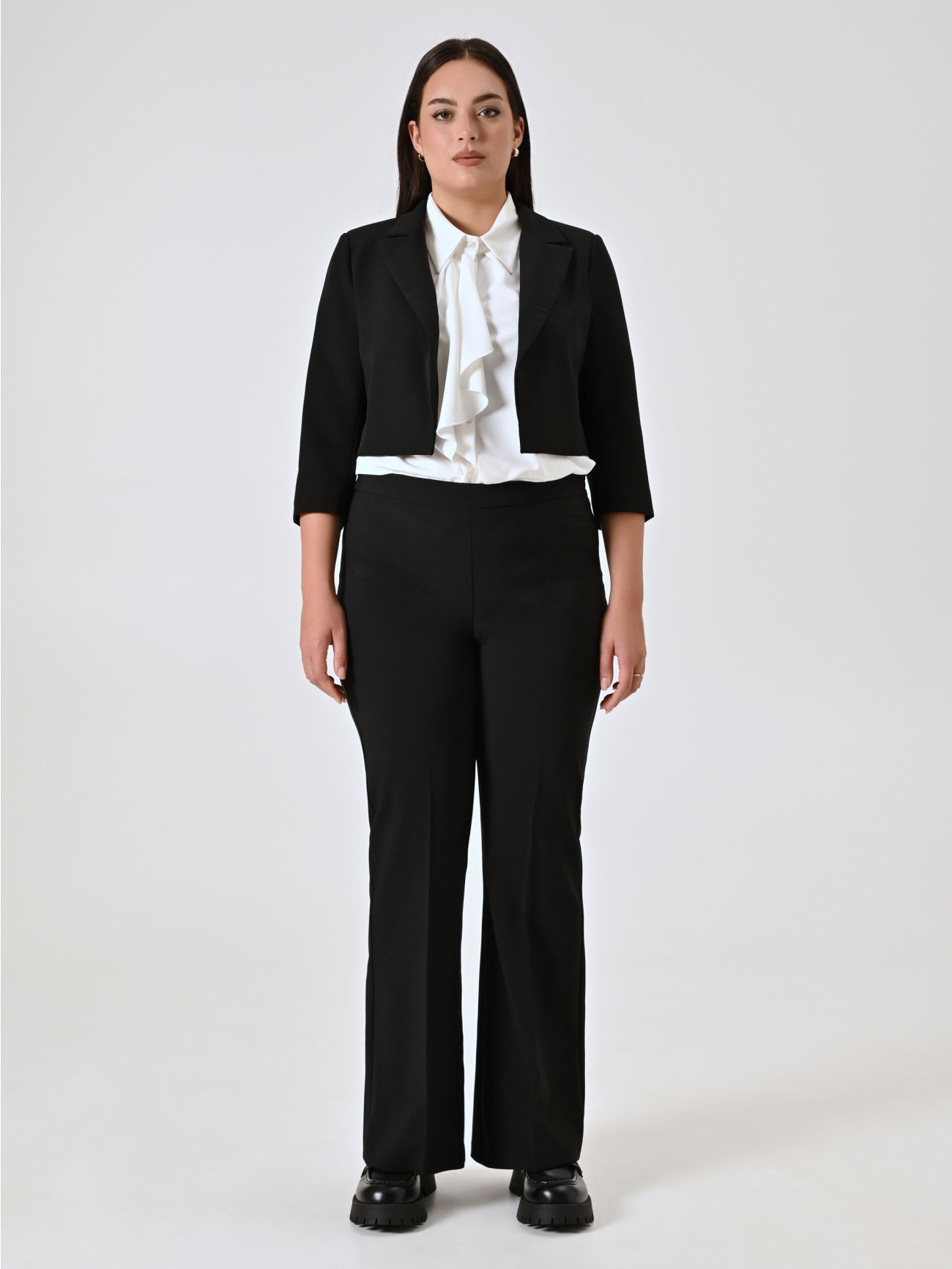Giacca Corta Curvy Nera det_1