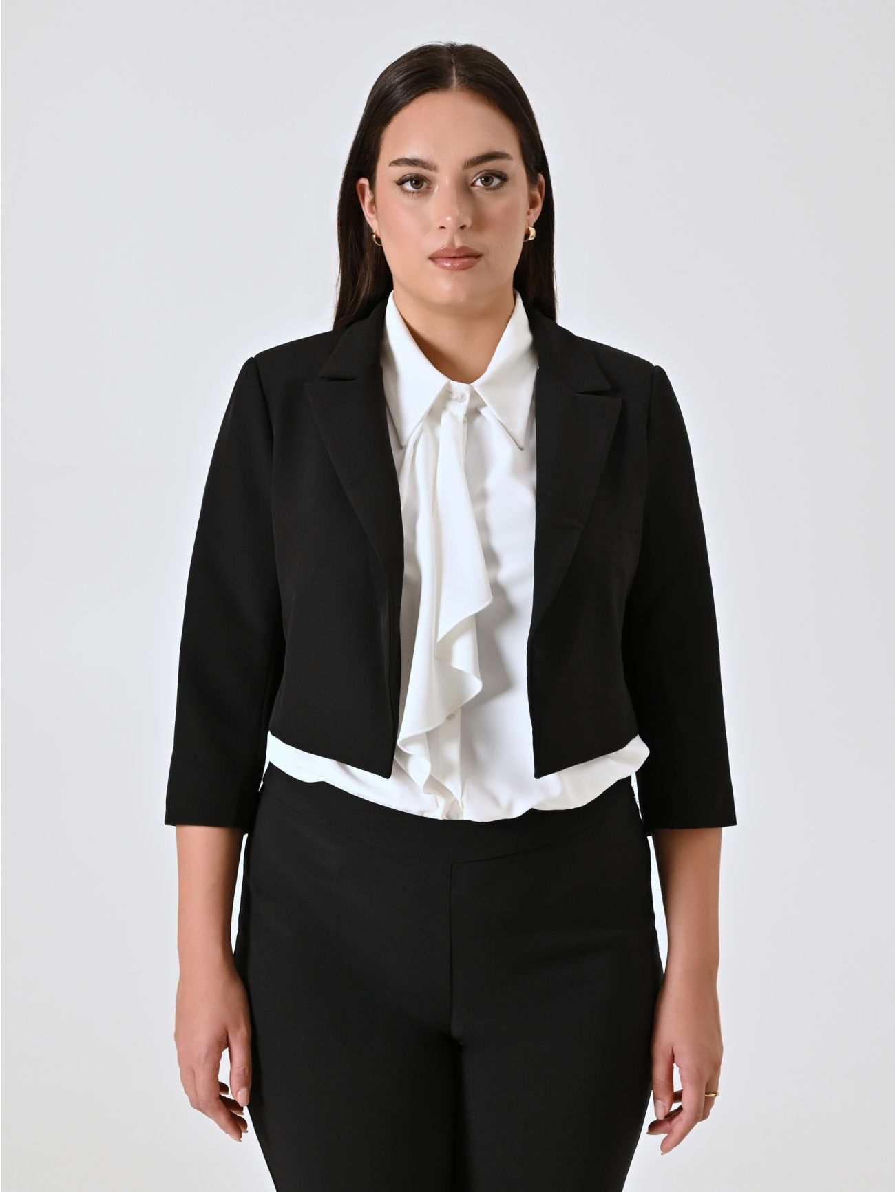 Kurze Curvy-Jacke in Schwarz det_2