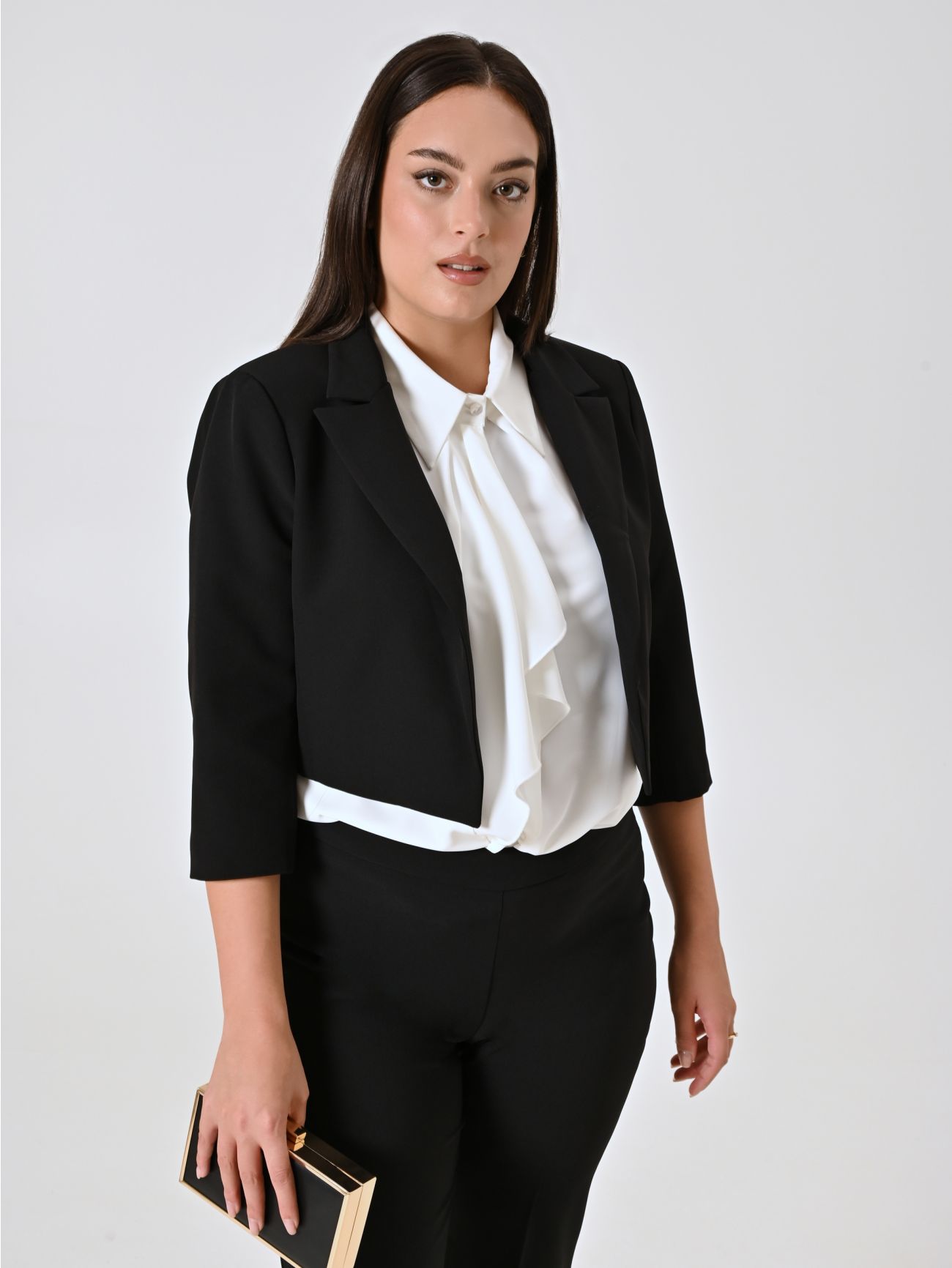 Kurze Curvy-Jacke in Schwarz  Rinascimento