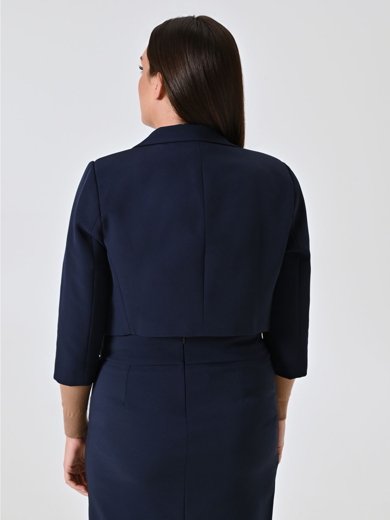 Kurze Curvy-Jacke in Blau det_3