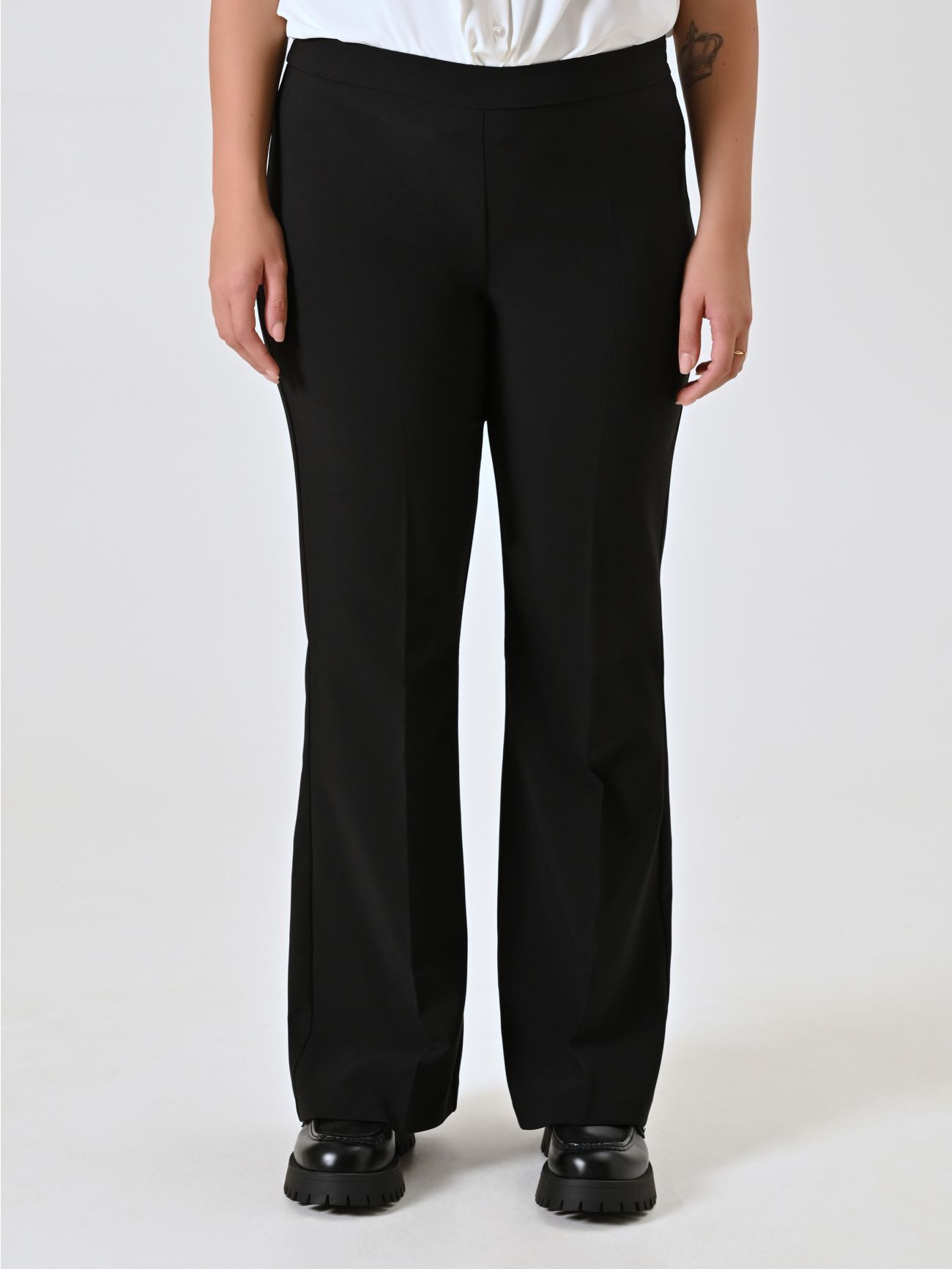 Pantalone Curvy a Zampa Nero det_2