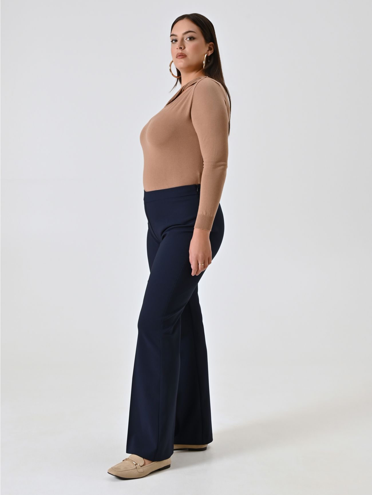 Curvy-Schlaghose in Blau in_i7