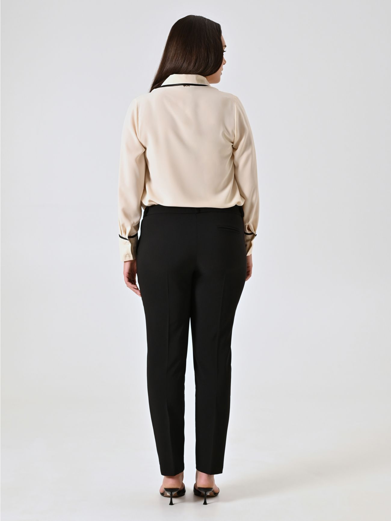 Pantaloni Curvy Straight Neri det_3