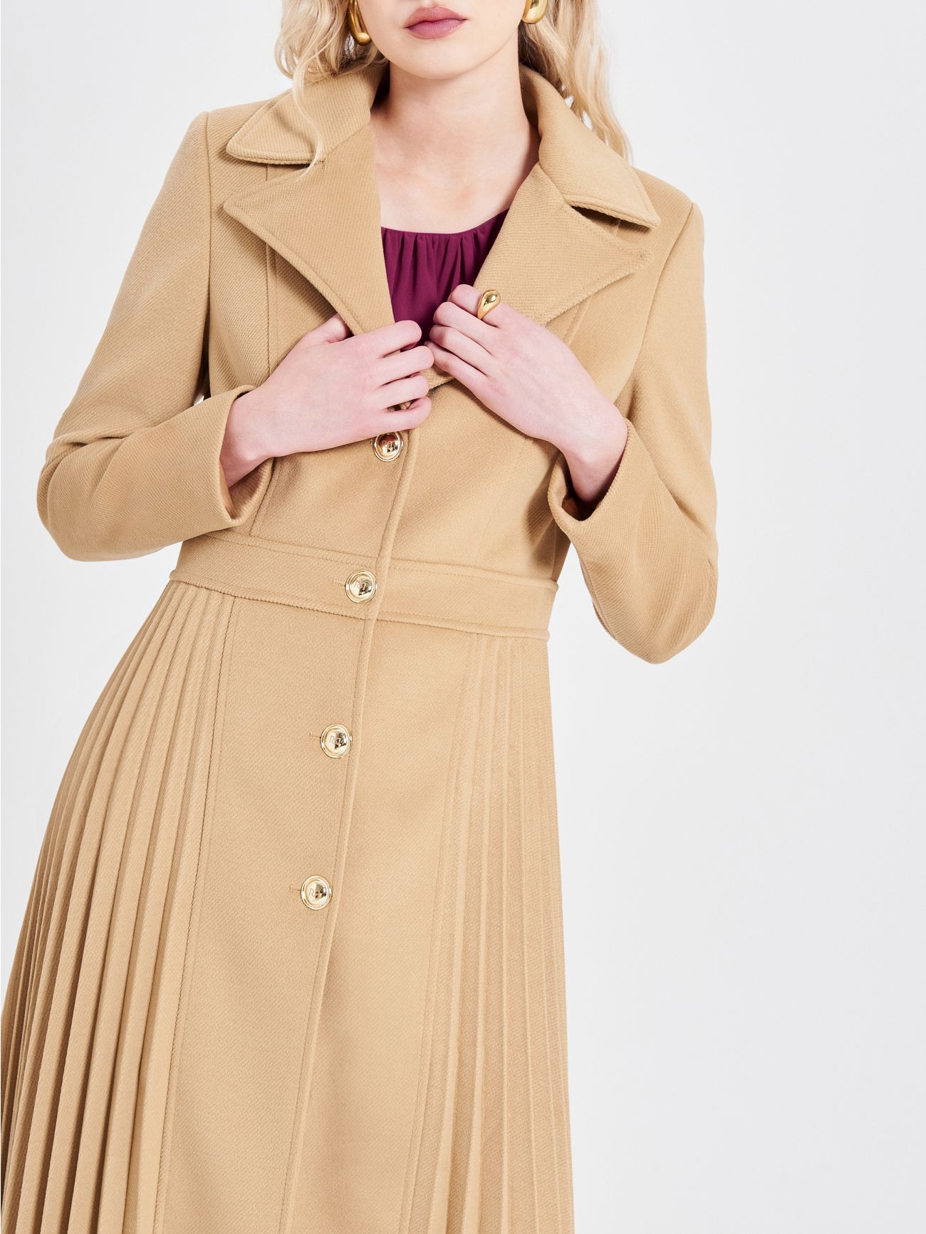 Real camel hair coat store