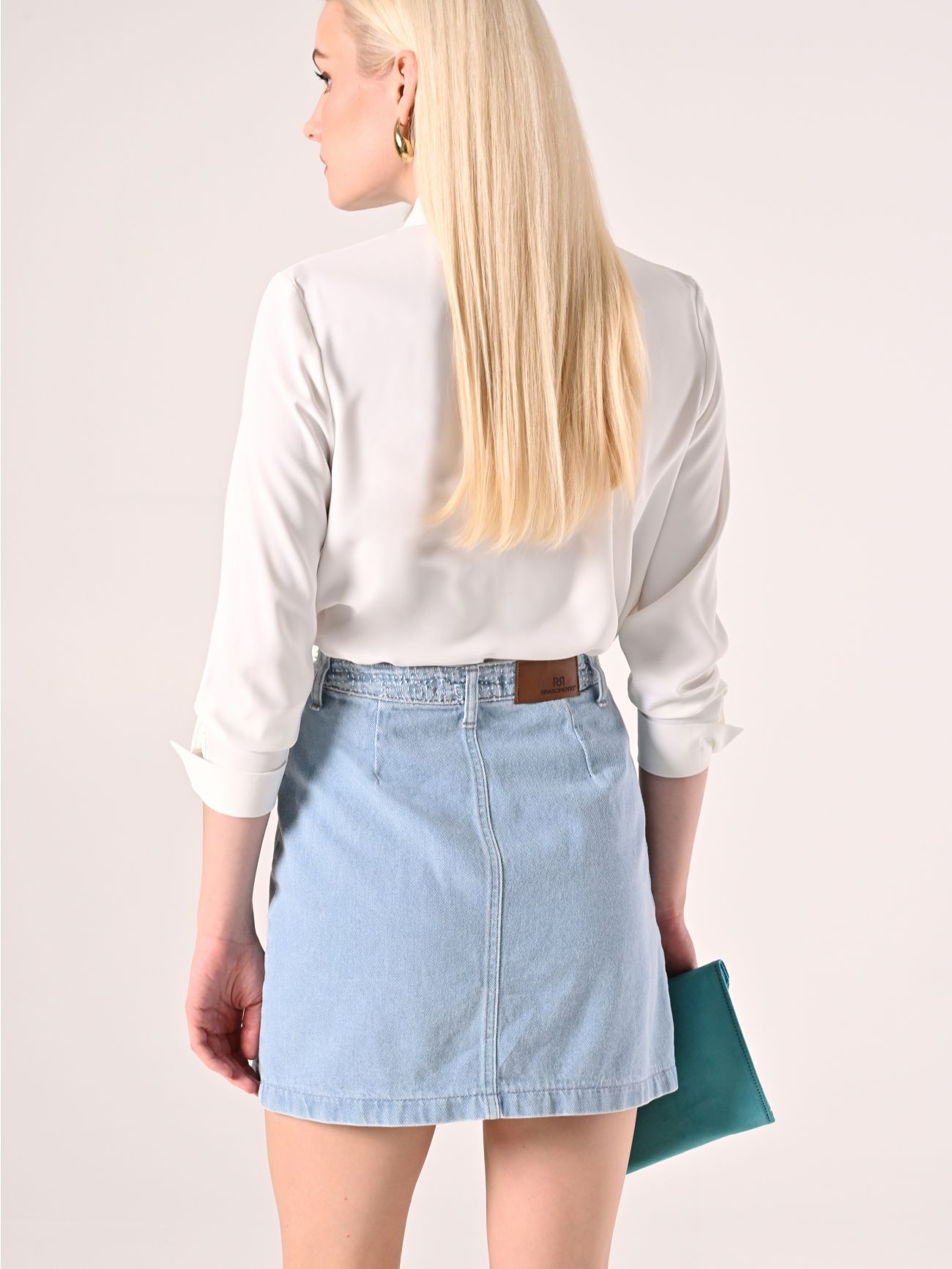 Jupe courte forme « de ligne A » en denim clair det_3