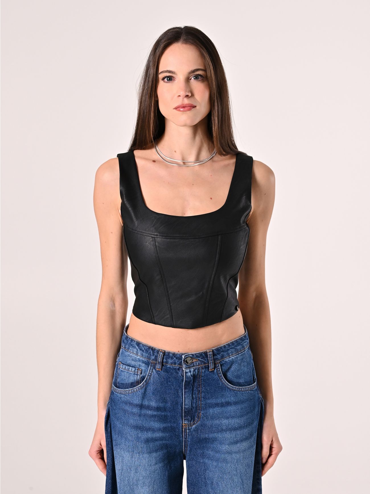Top Simil Pelle Nero det_2
