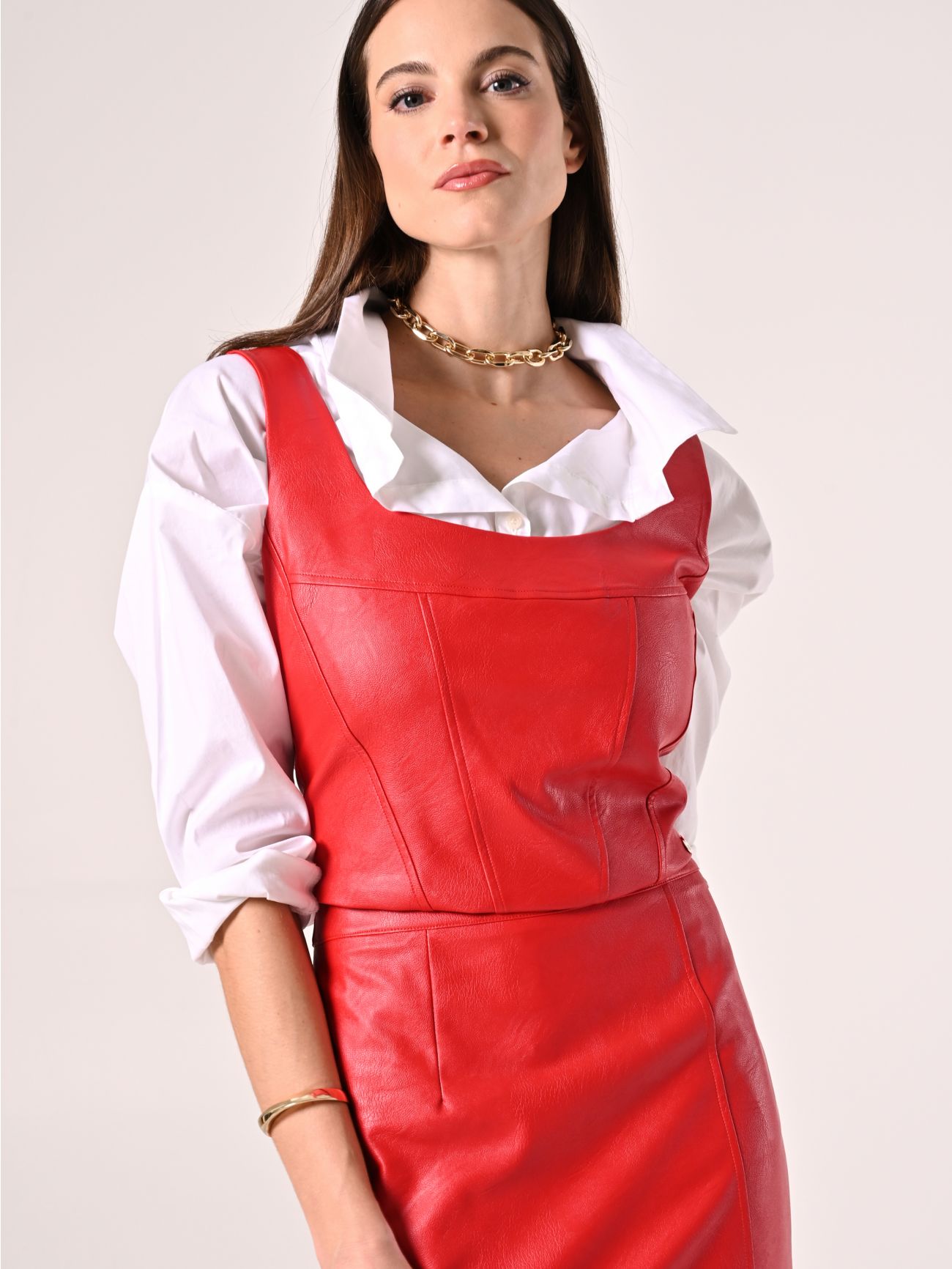 Haut en simili-cuir rouge in_i7