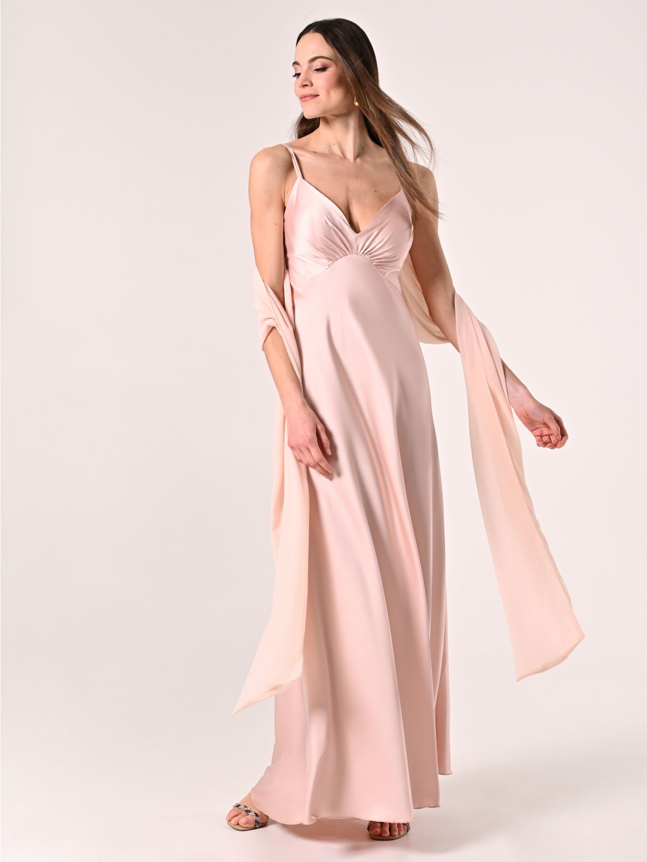 Long Dress in Pink with Ribbons in_i7