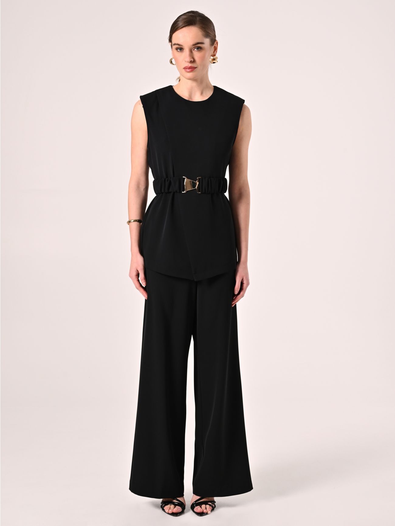 Blouse en tissu crêpe cady noire det_1
