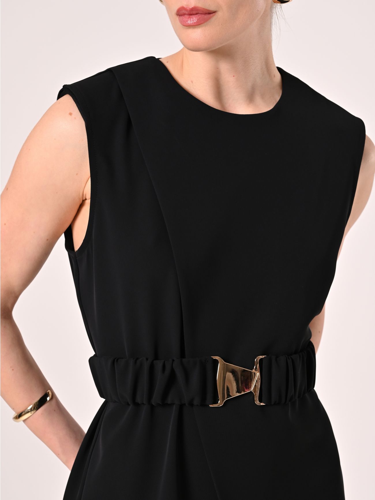 Blouse en tissu crêpe cady noire in_i5