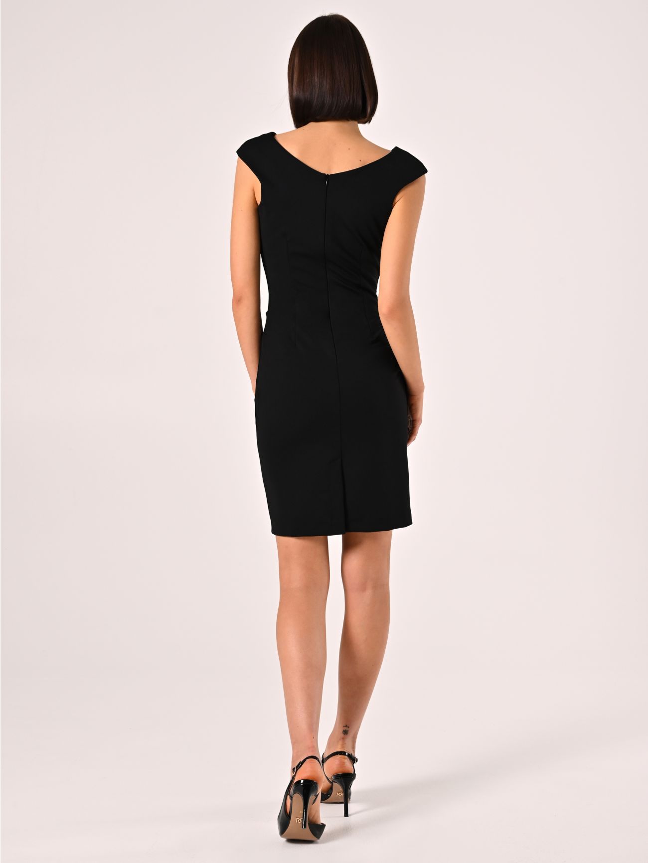 Black Sheath Dress with Crossover Neckline det_3
