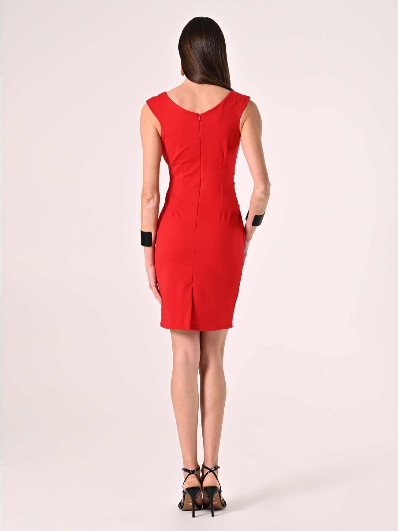 Red Sheath Dress with Crossover Neckline det_3