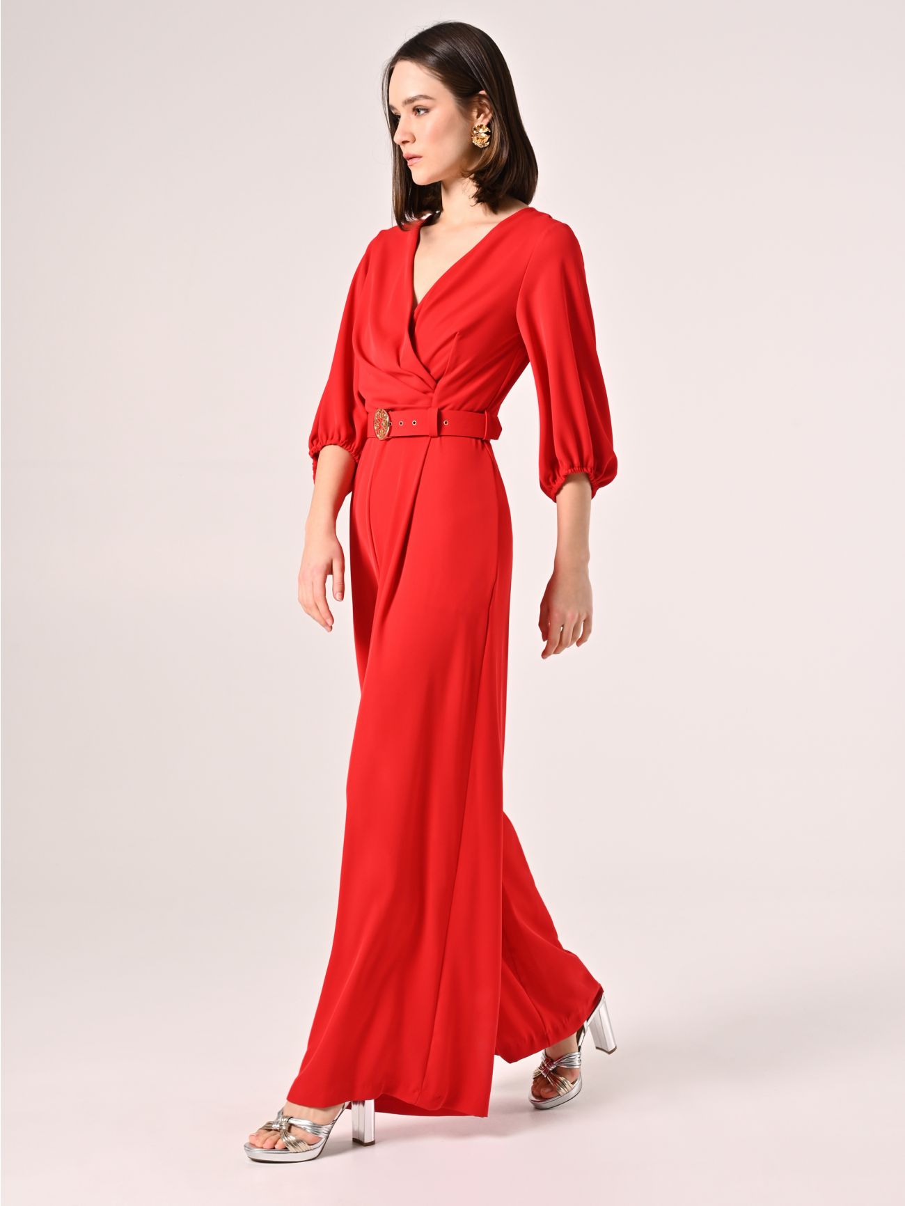Combinaison rouge ceinture monogramme in_i7