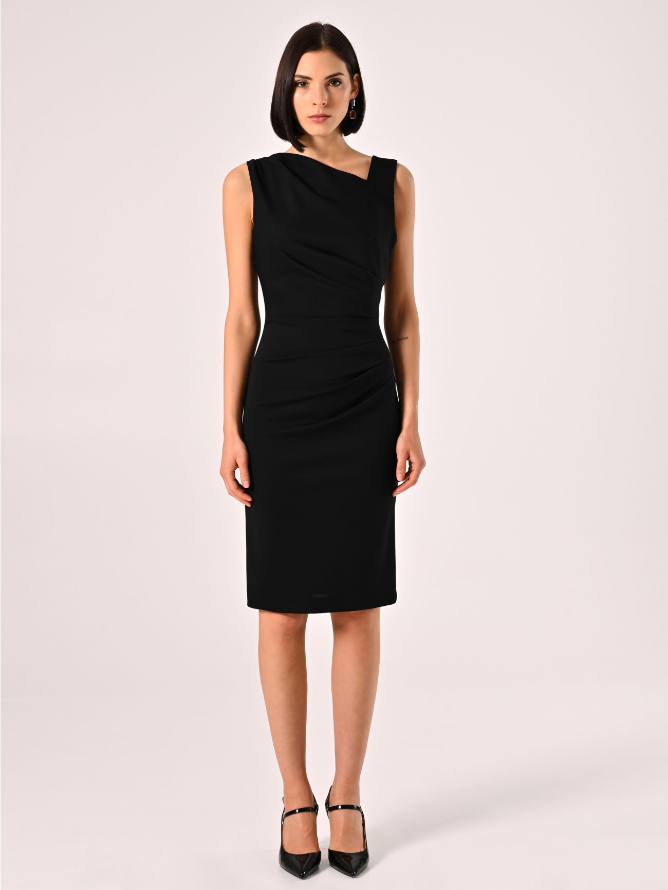 Milano-Stitch Black Sheath Dress det_1