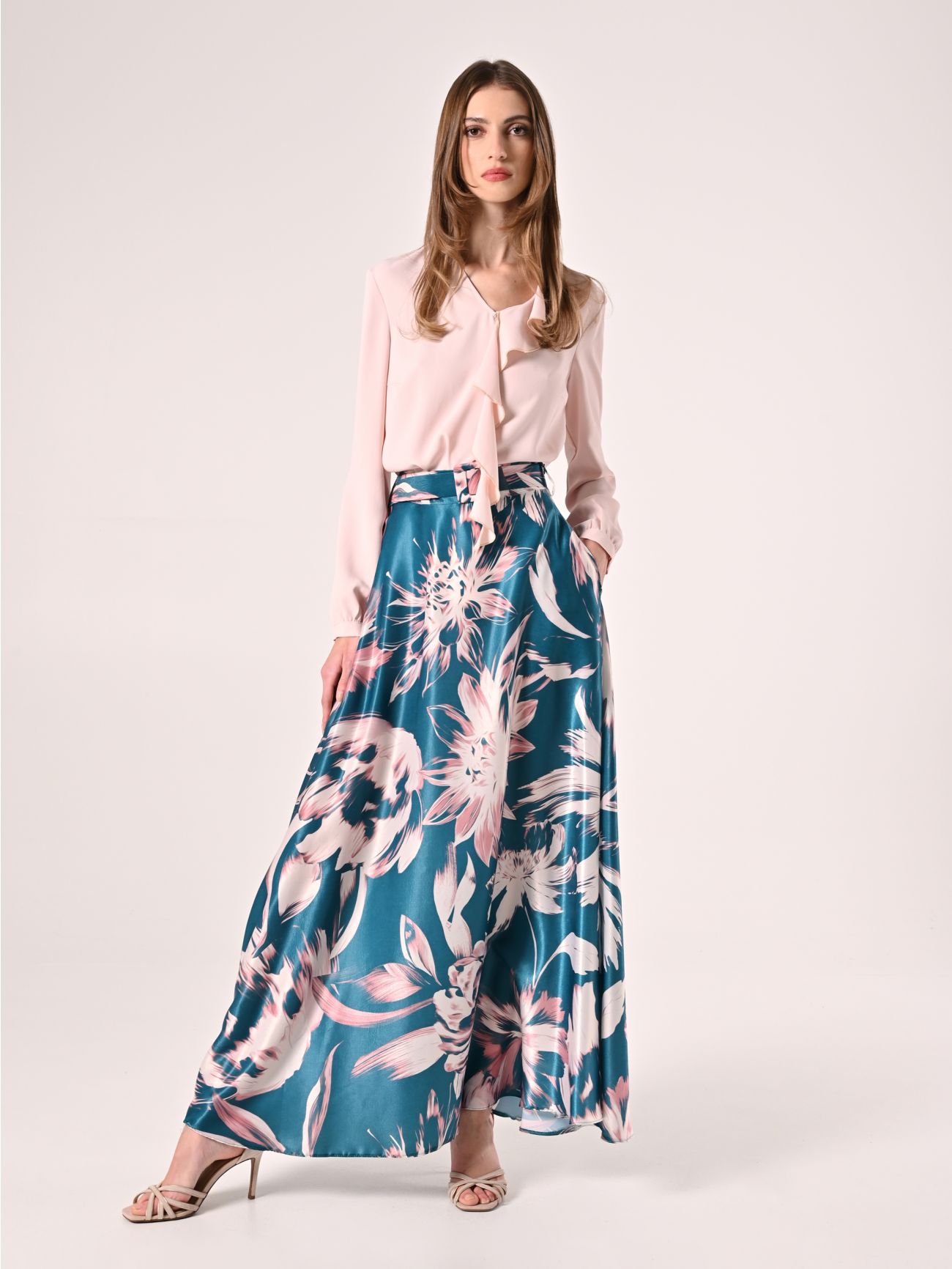 Floral Print Skirt in_i7