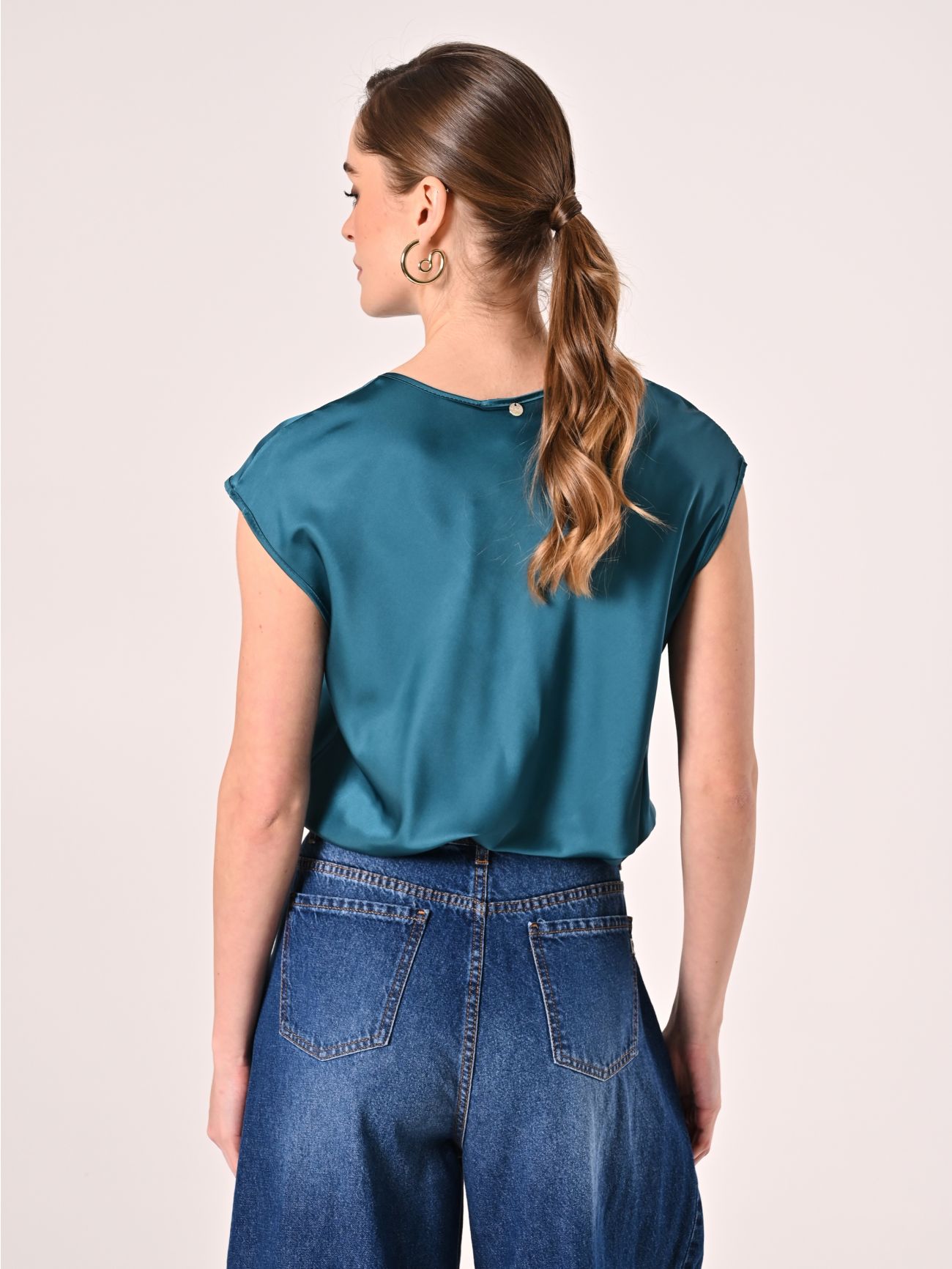 Bluse aus Satin in Grün det_3