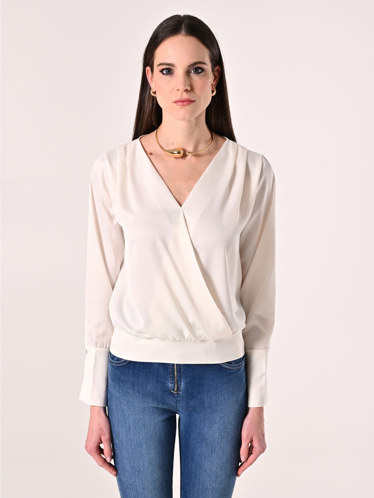 Bluse mit langen Ärmeln in Weiß det_2