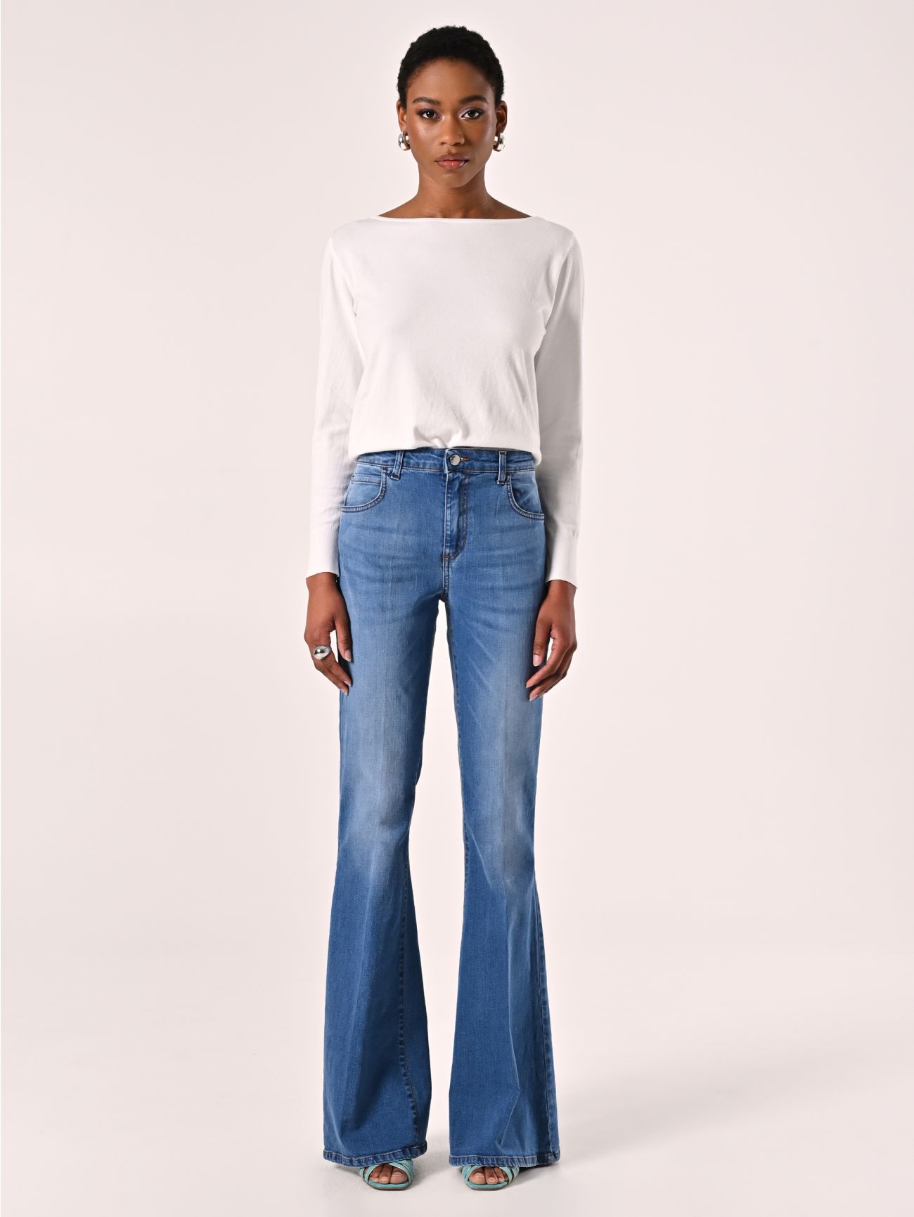 Jeans Flared Lavaggio chiaro det_1
