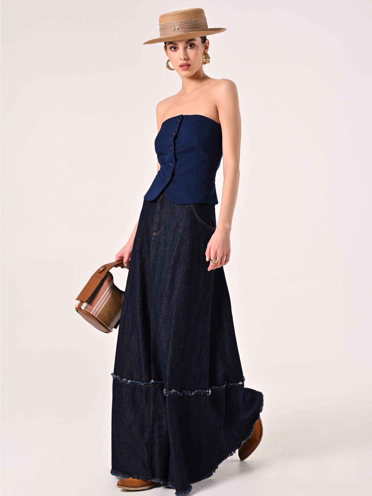 Denim Maxi Skirt in_i6