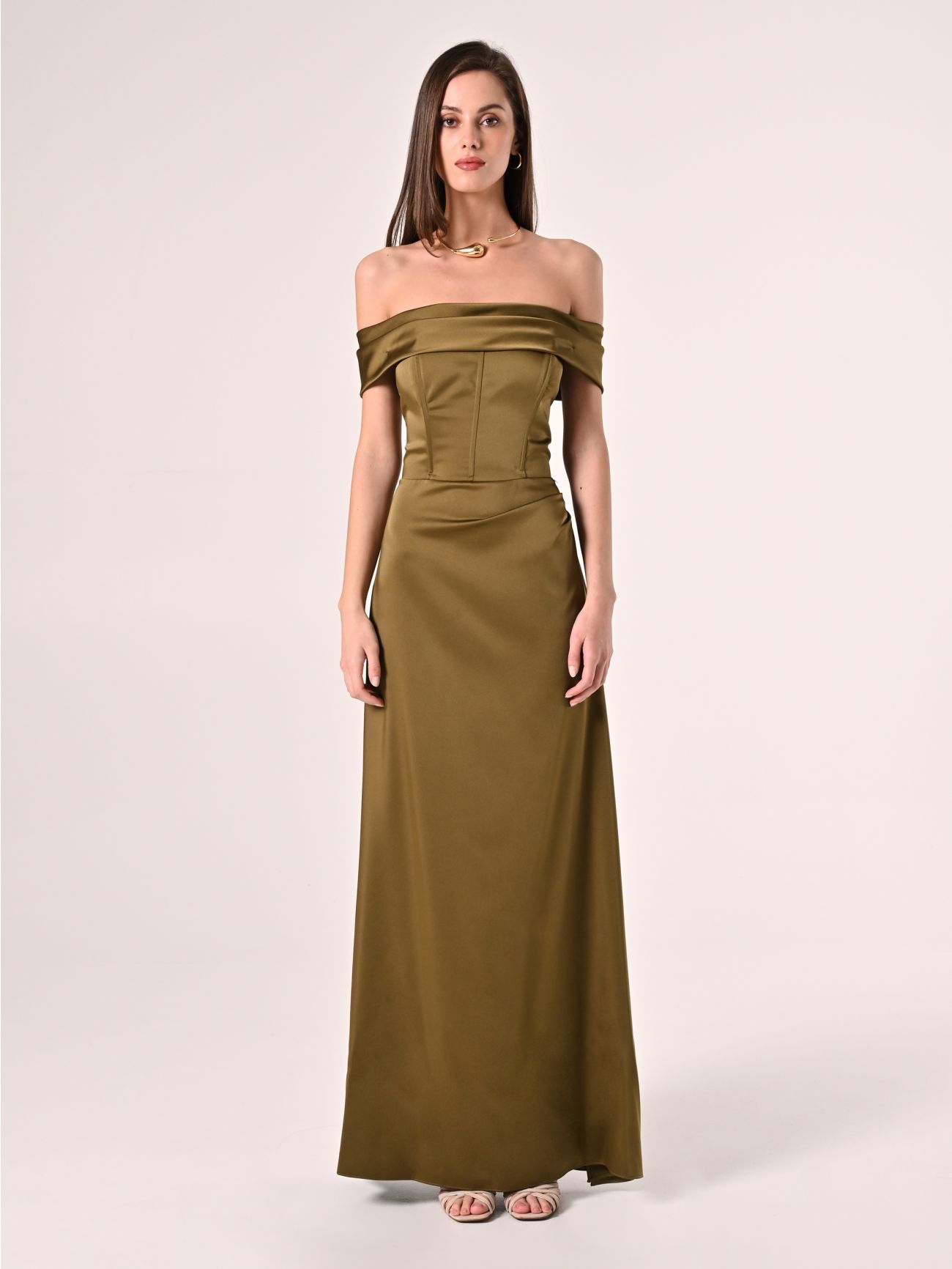 Long Off-the-Shoulders Dress in Military Green det_1