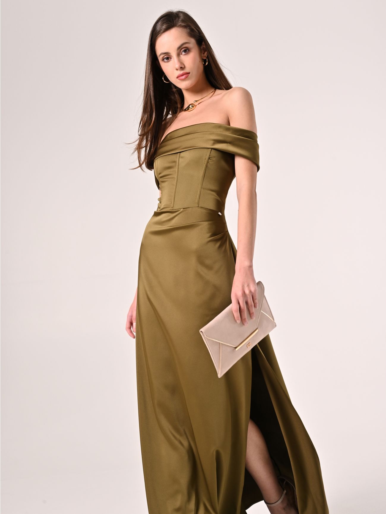Long Off-the-Shoulders Dress in Military Green in_i6