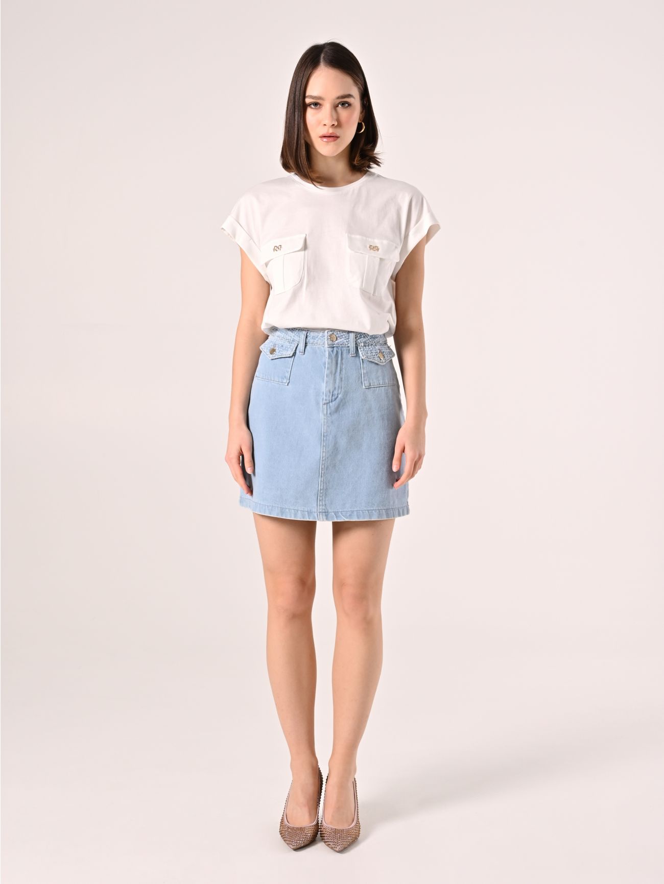 Weißes T-Shirt mit Utility-Taschen det_1