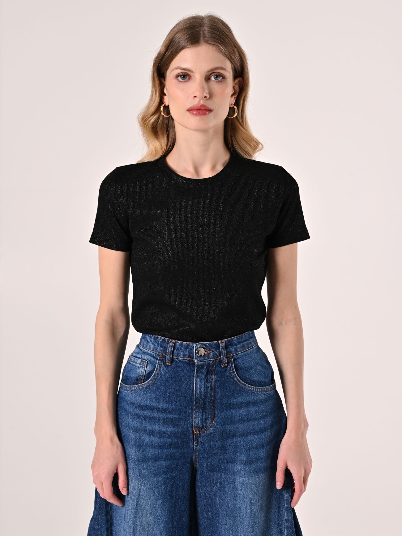 T-Shirt z lureksu czarny det_2