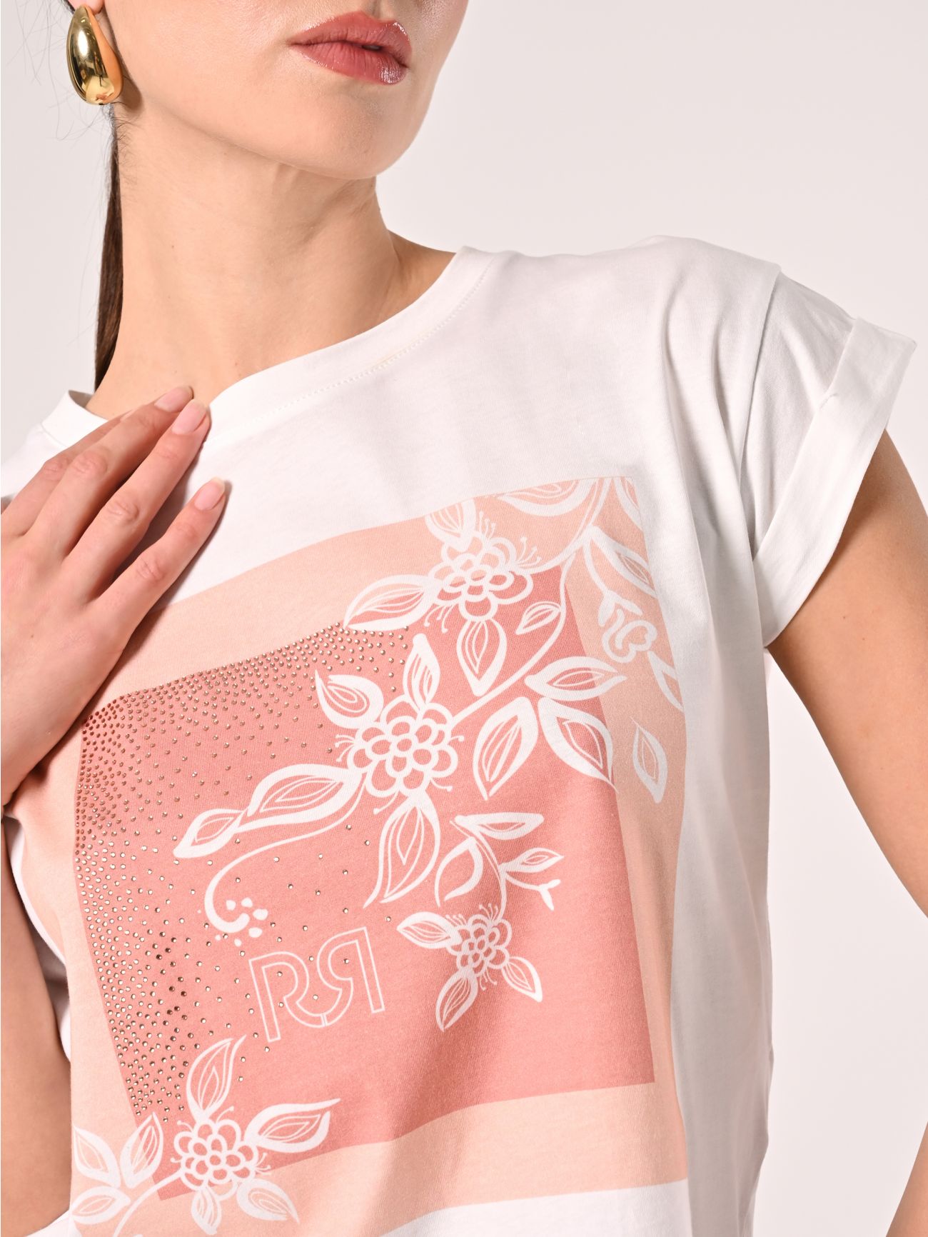 Bawełniany T-Shirt z nadrukiem z motywem róż i kryształków in_i5