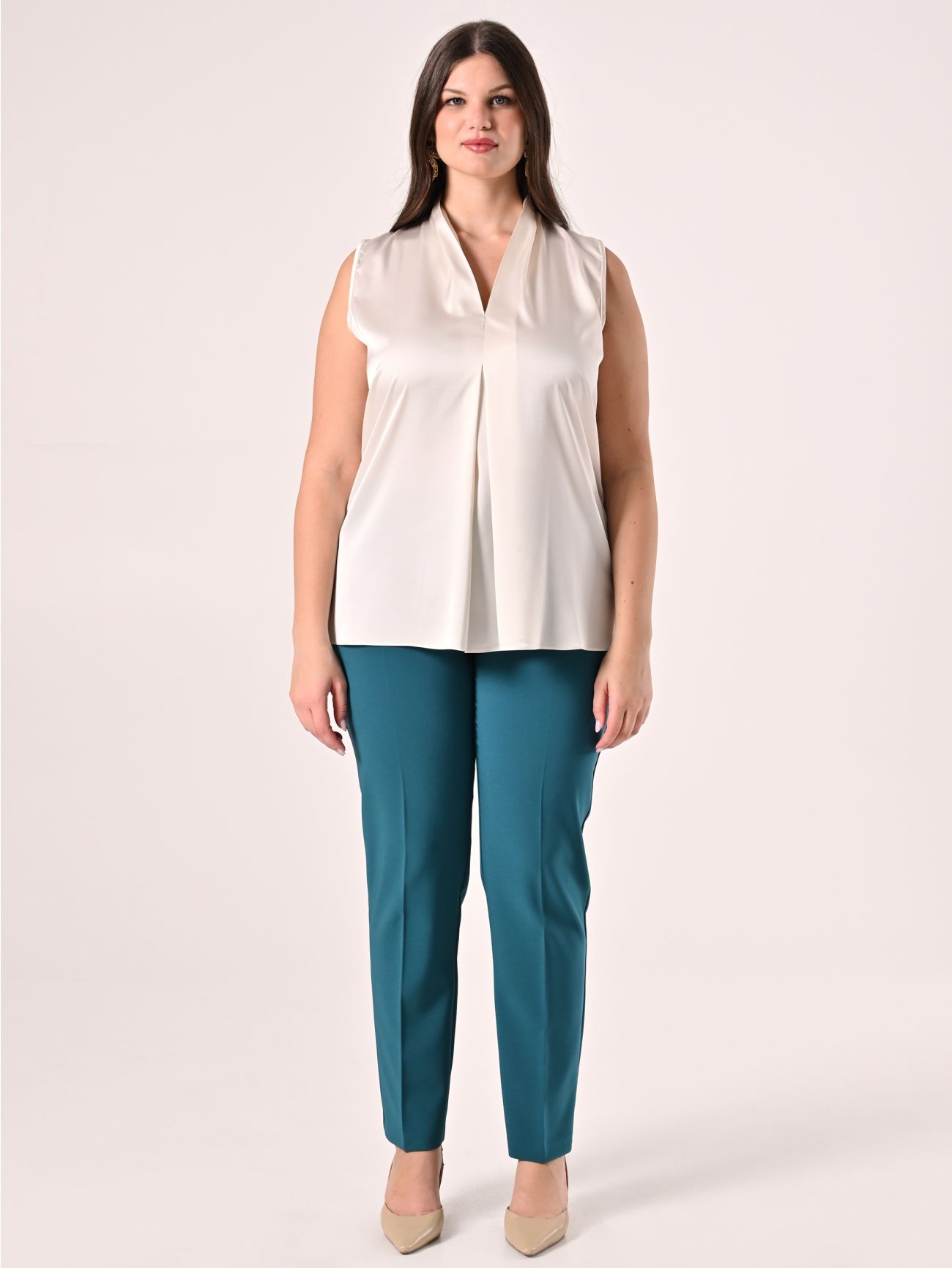 Curvy-Bluse aus Satin in Weiß det_1