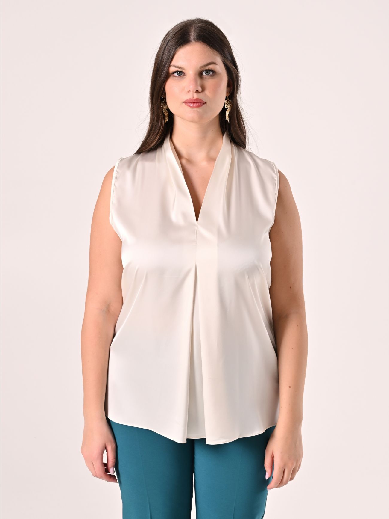 Curvy-Bluse aus Satin in Weiß det_2
