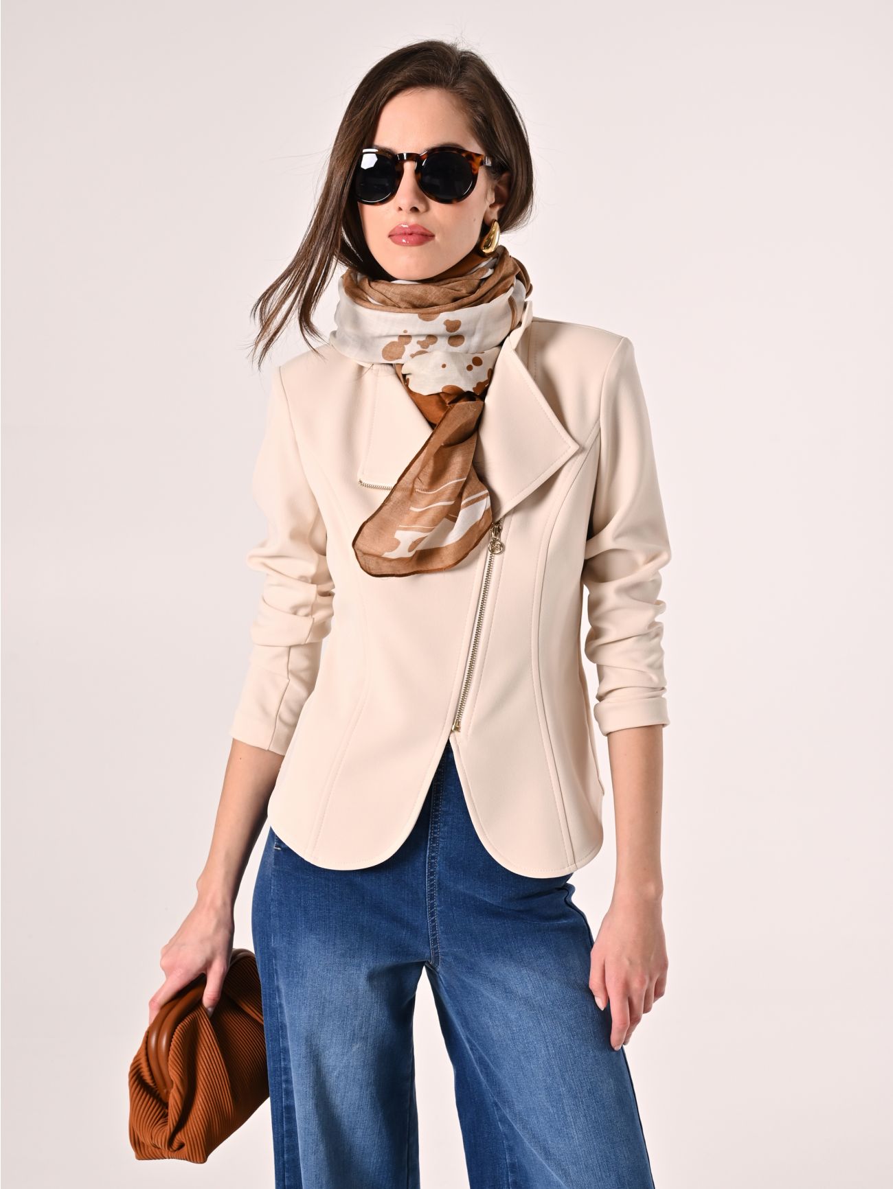 Giacca Zip in Scuba mano Crepe  Rinascimento
