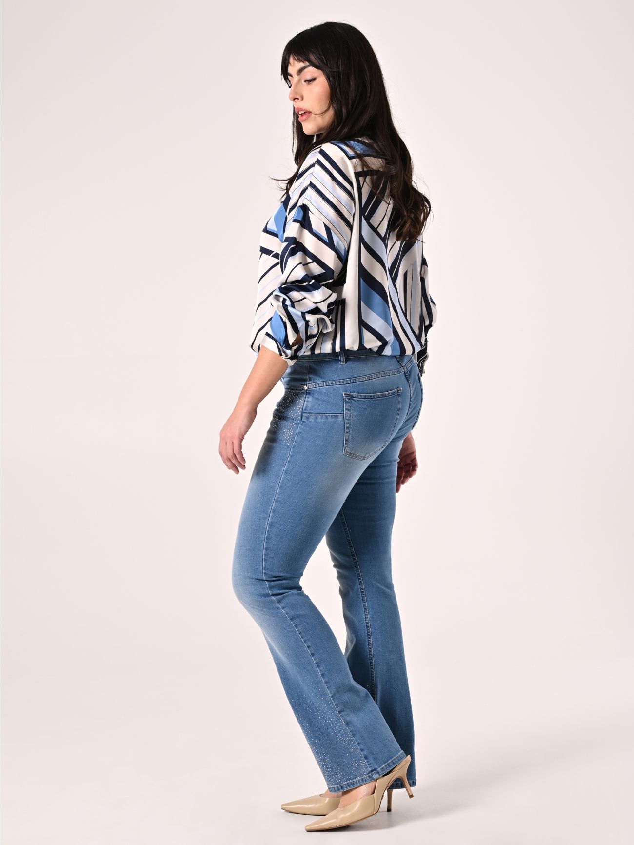 Jeans Curvy Flared in_i7