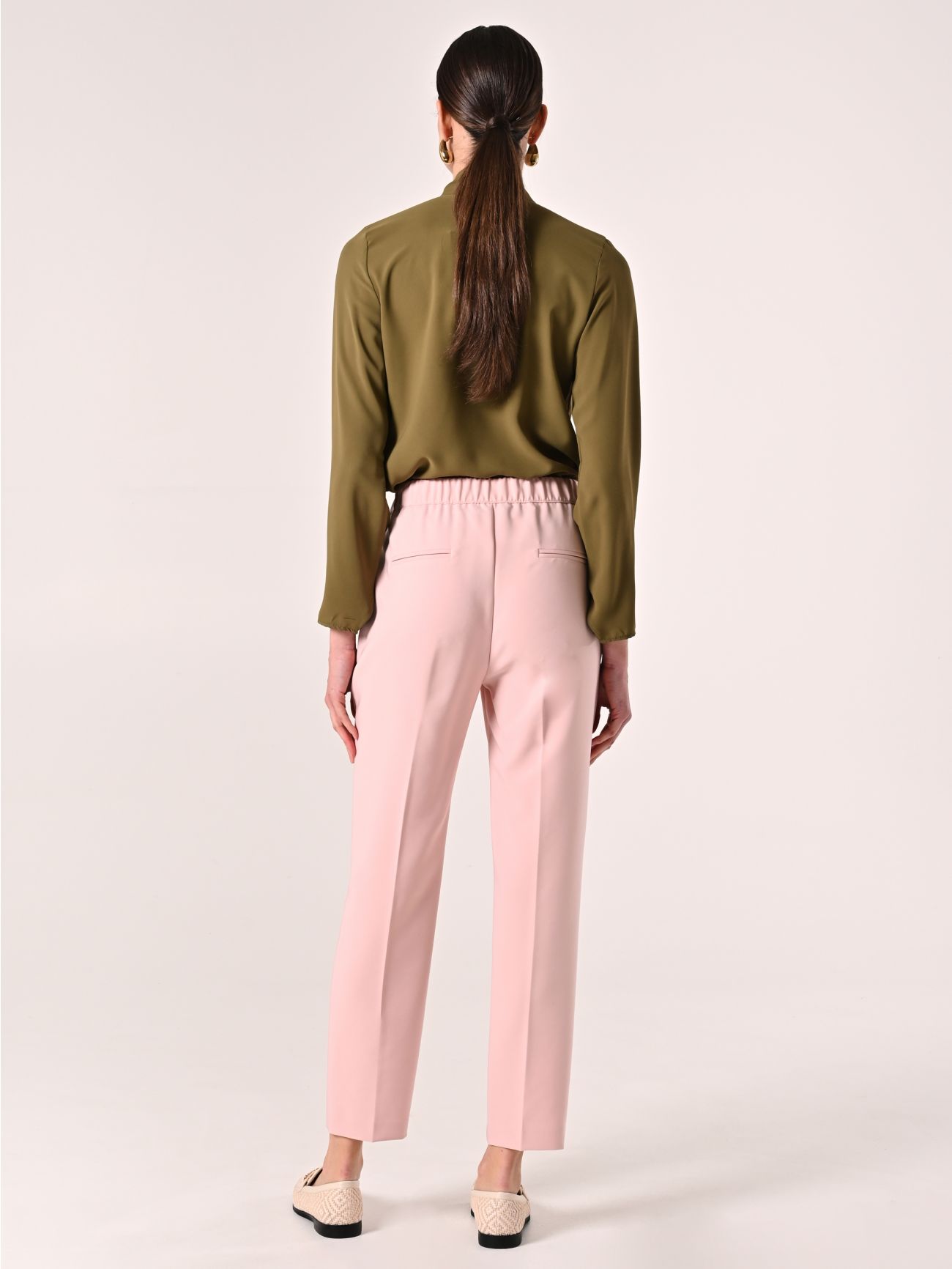 Pantaloni con Bottone Ricoperto Rosa det_3