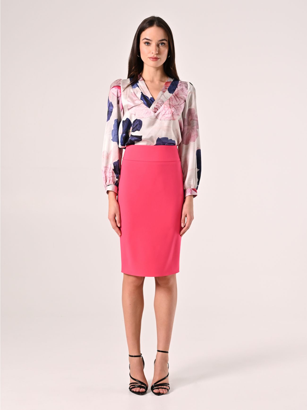 Skirt in Fuchsia Technical Fabric det_1