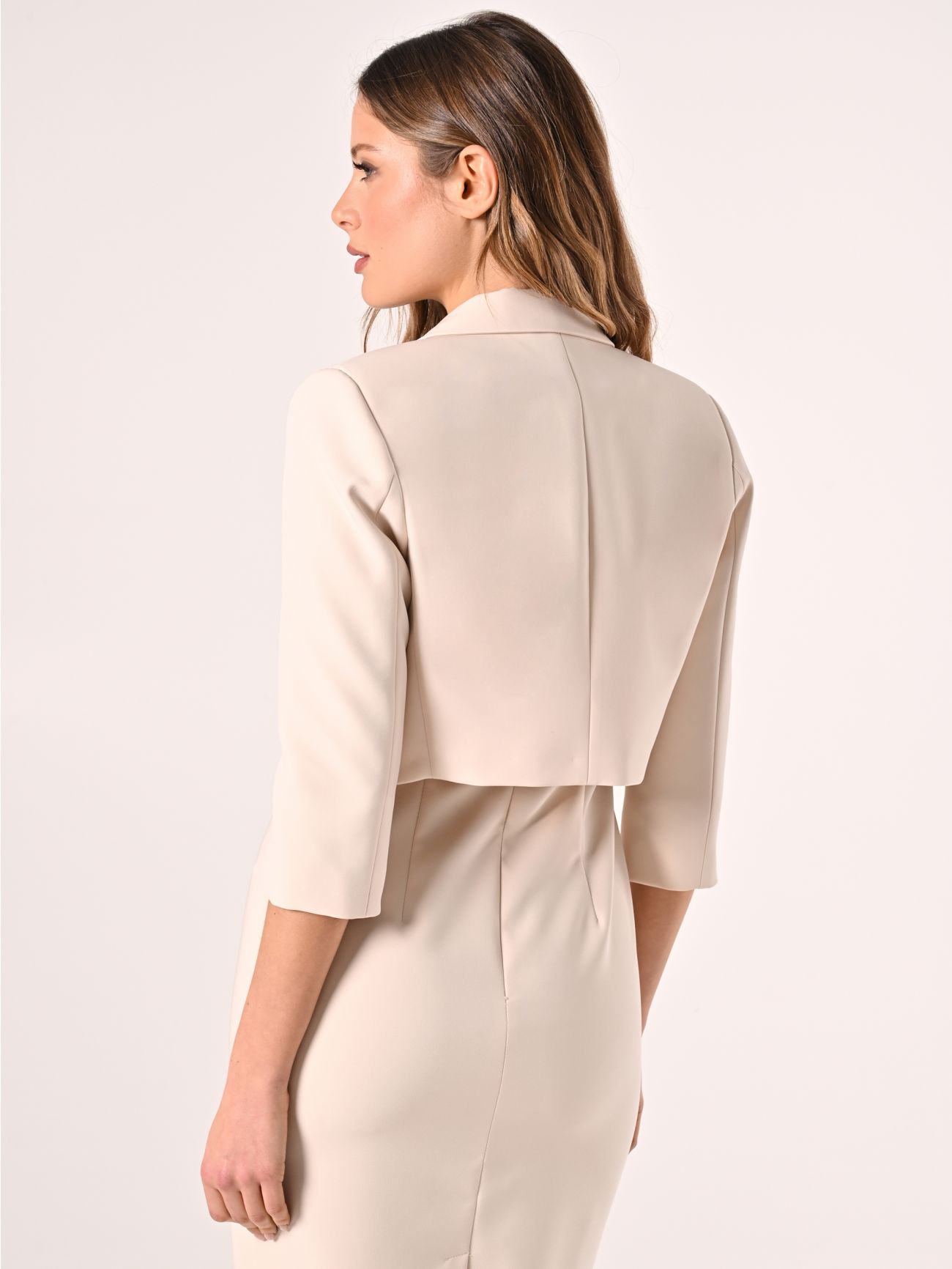 Short Jacket in Light Beige det_3