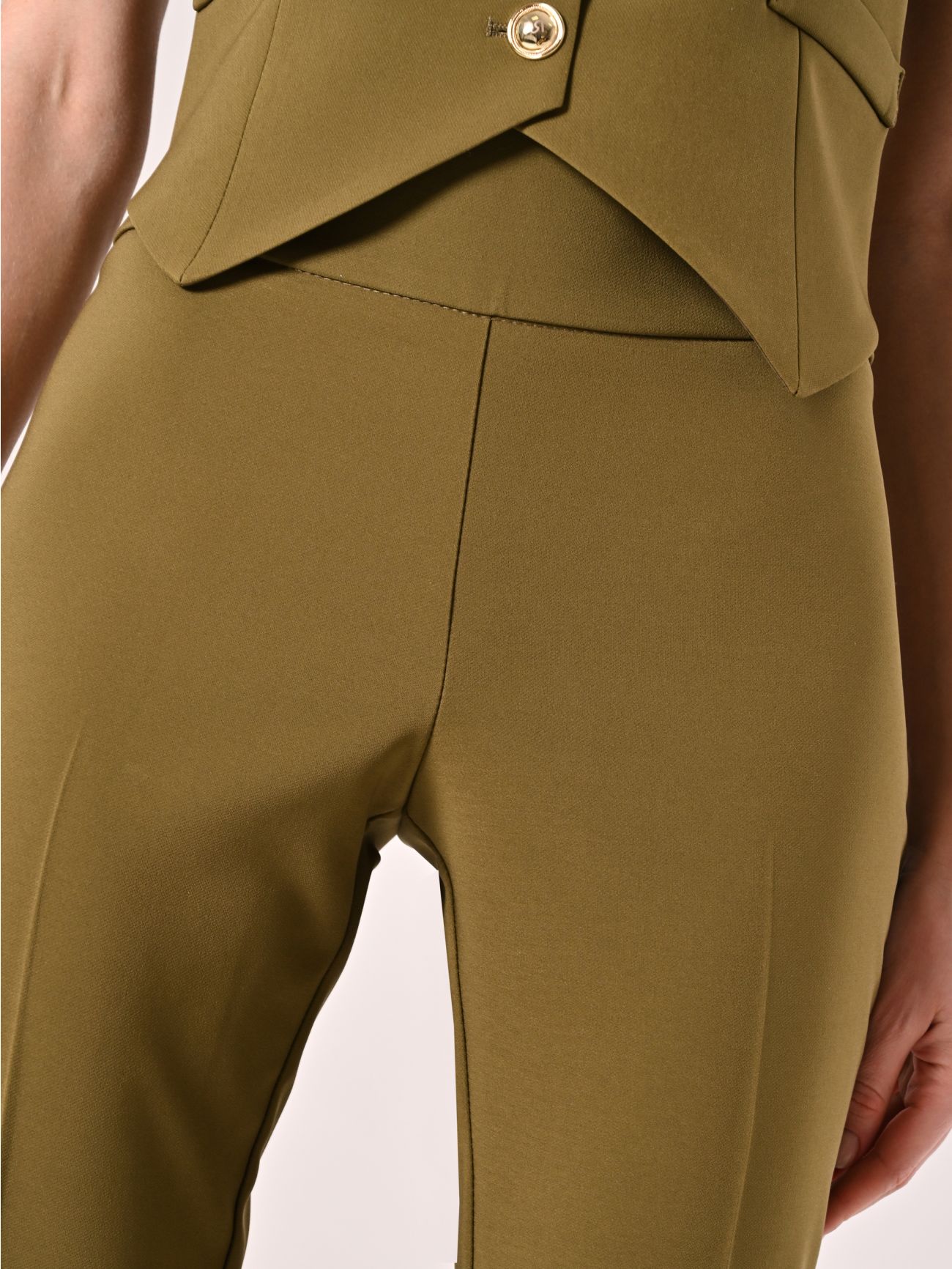 Pantaloni in Tessuto Tecnico Verde Militare con Fascione in Vita in_i5