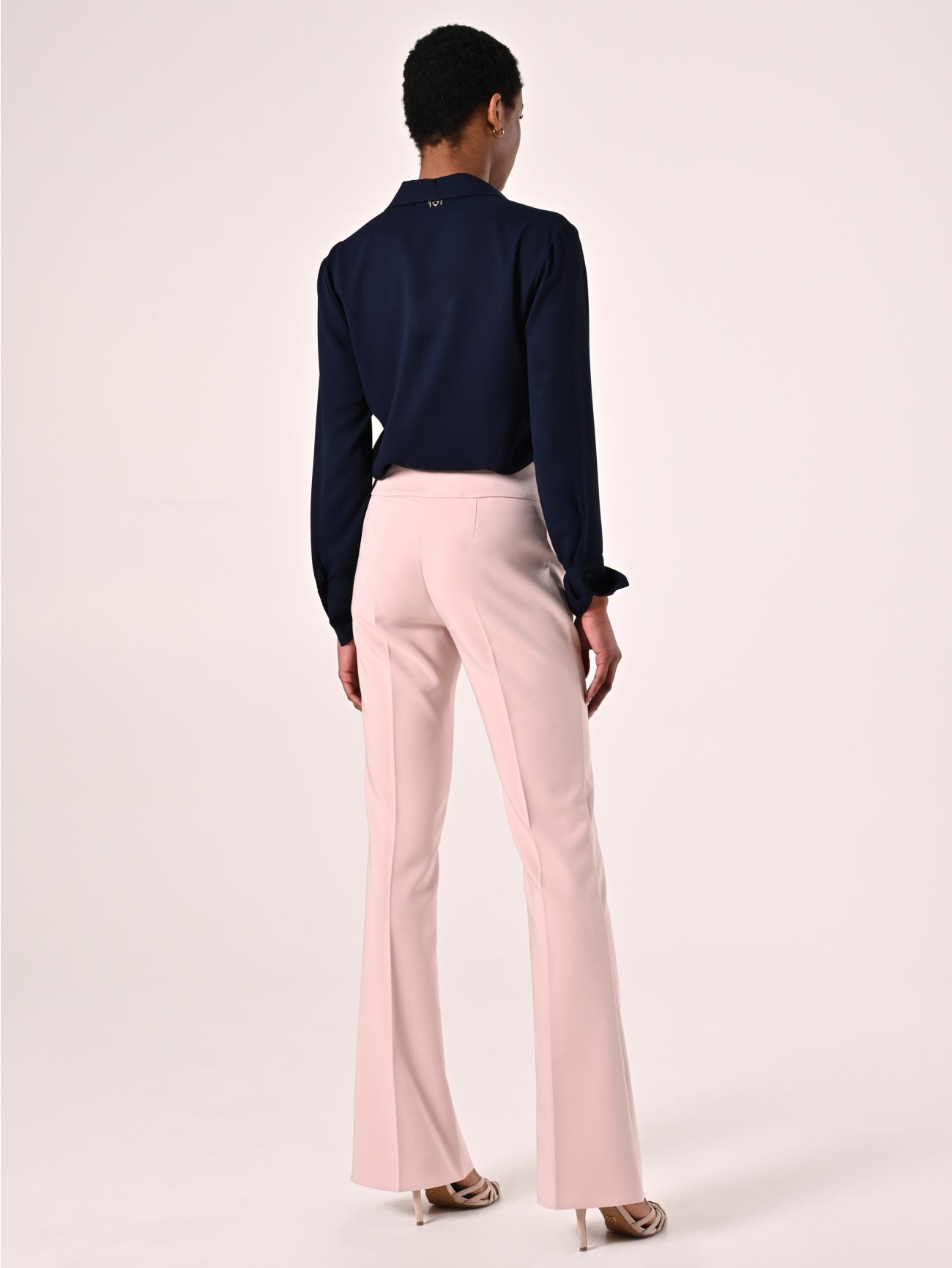 Pantaloni in Tessuto Tecnico Rosa Chiaro con Fascione in Vita det_3