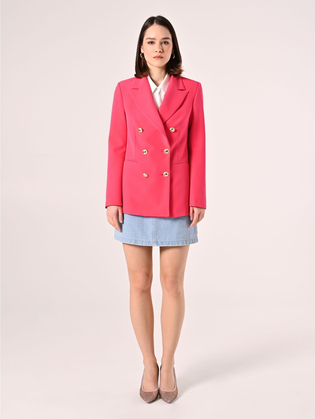 Zweireihige Jacke aus technischem Gewebe in Fuchsia det_1