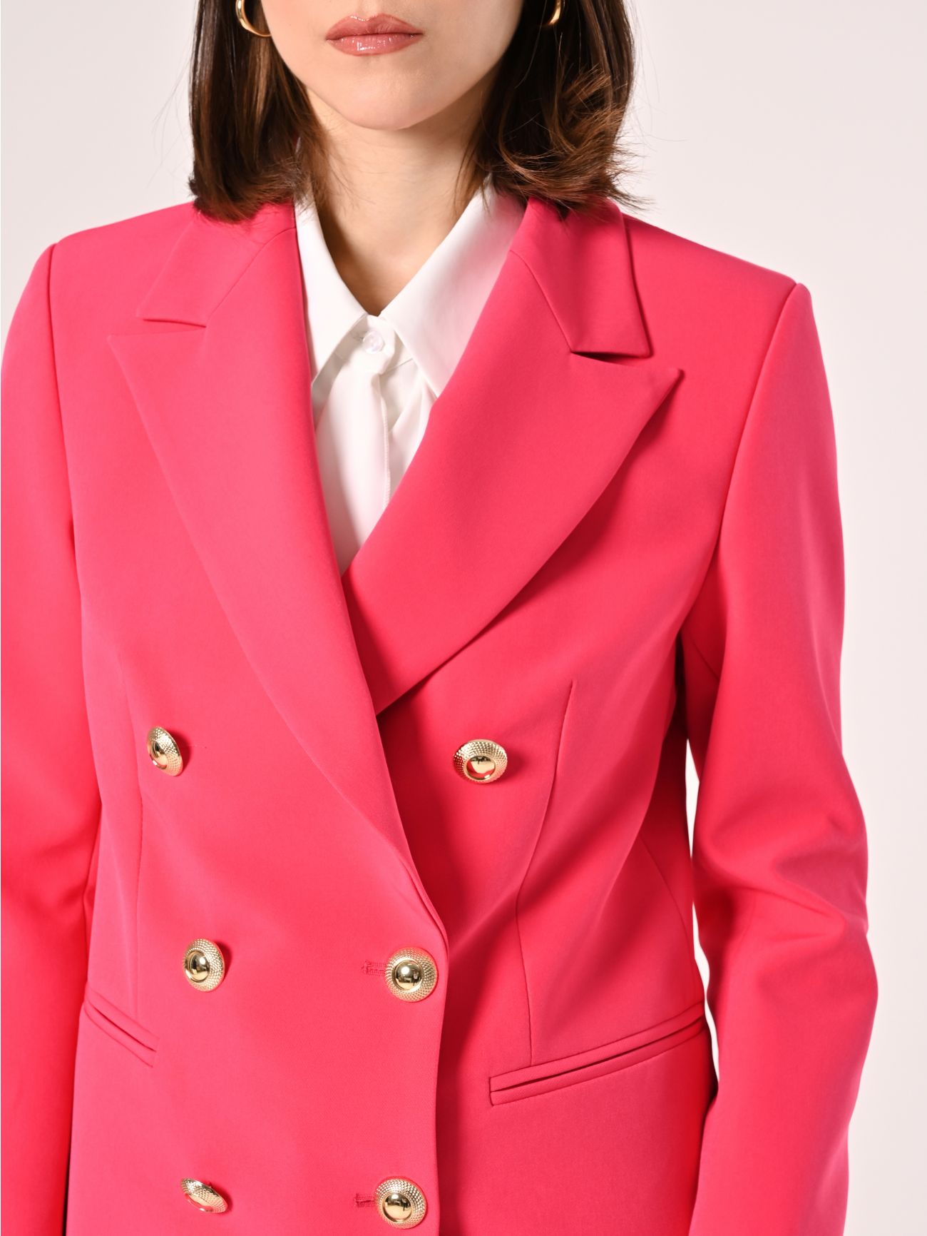 Zweireihige Jacke aus technischem Gewebe in Fuchsia in_i5