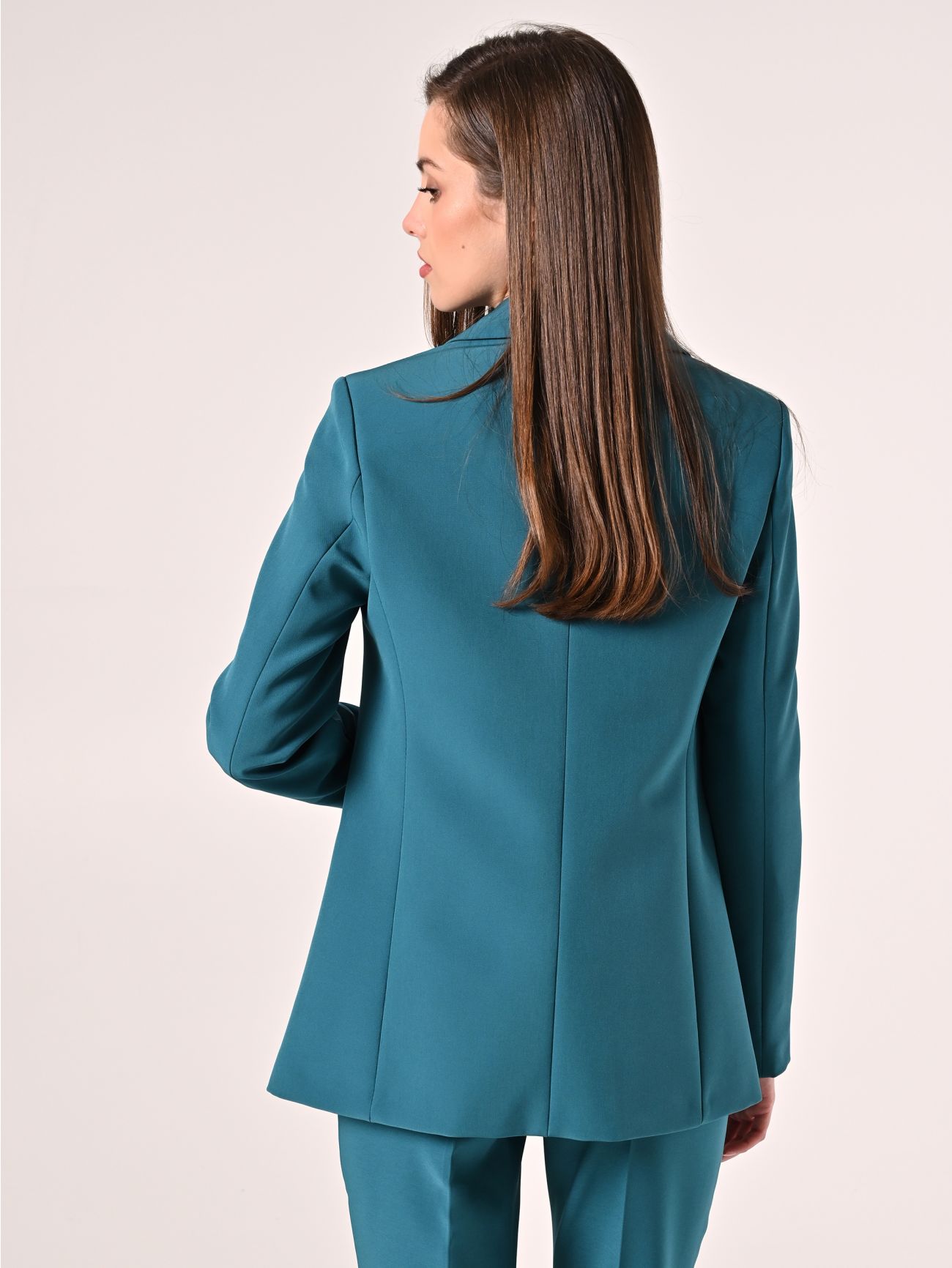 Chaqueta cruzada de tejido técnico verde realeza det_3
