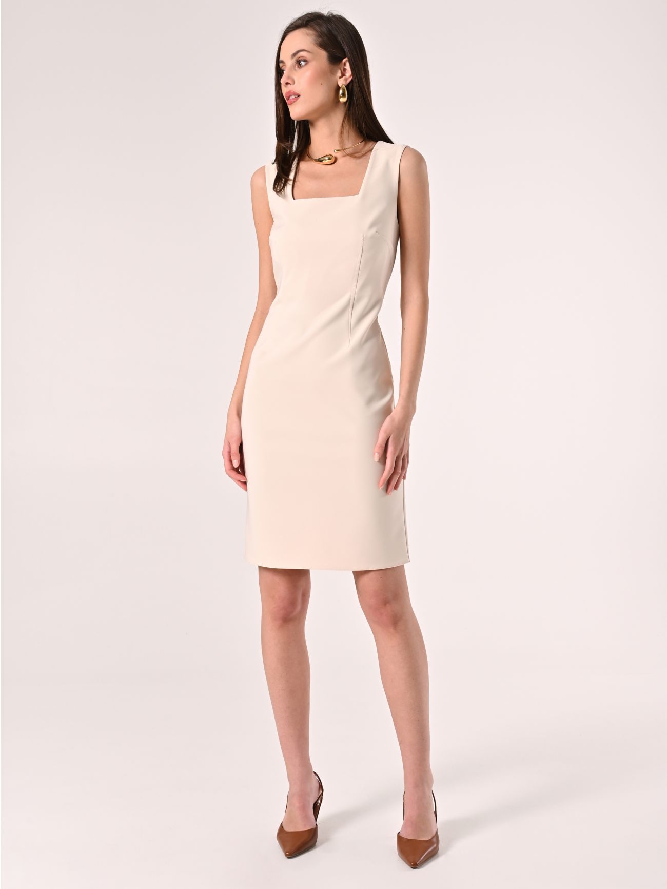 Vestido de tubo de tejido técnico beige claro in_i7