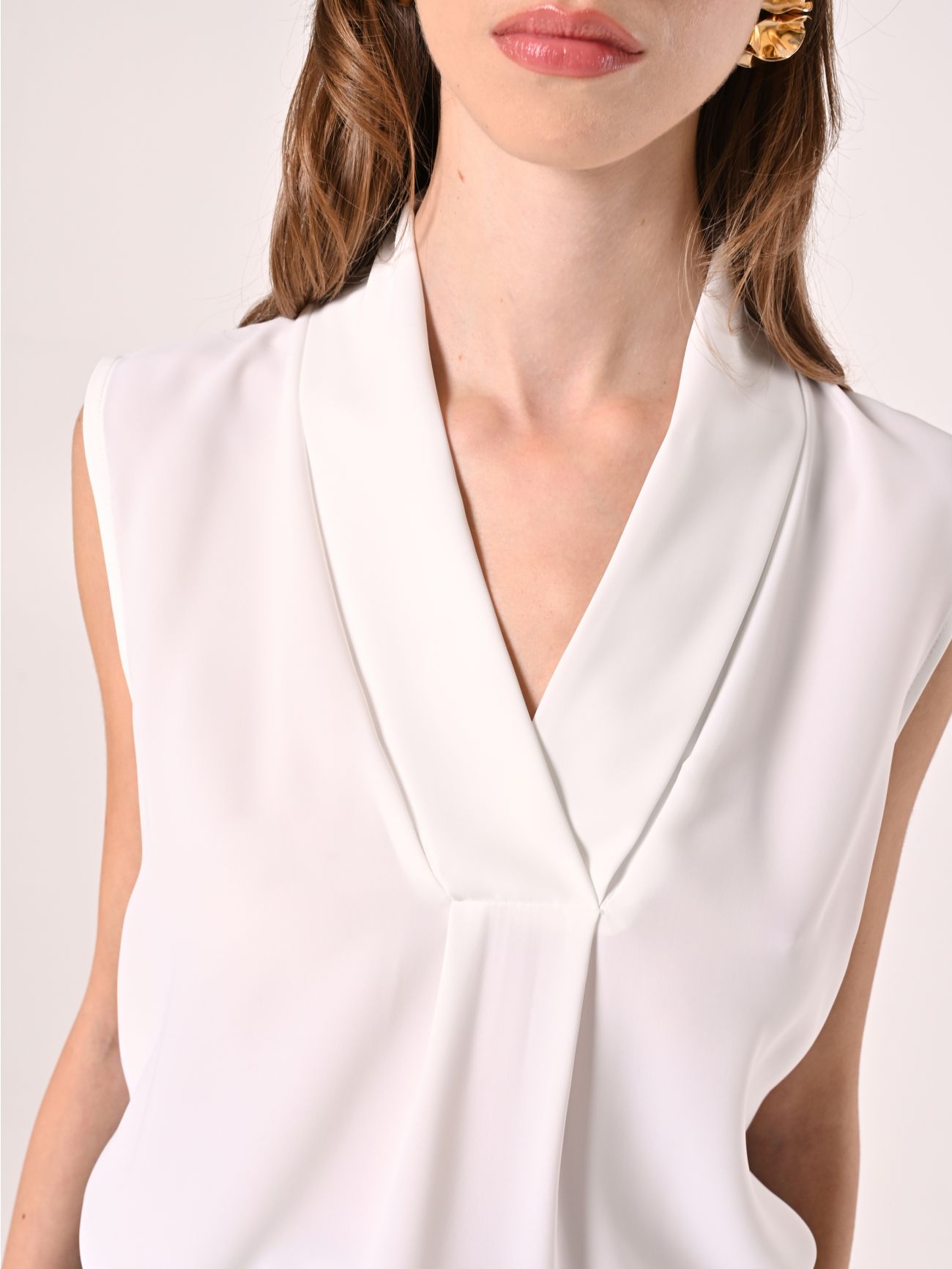 White Blouse with Fold-Over Neck in_i5