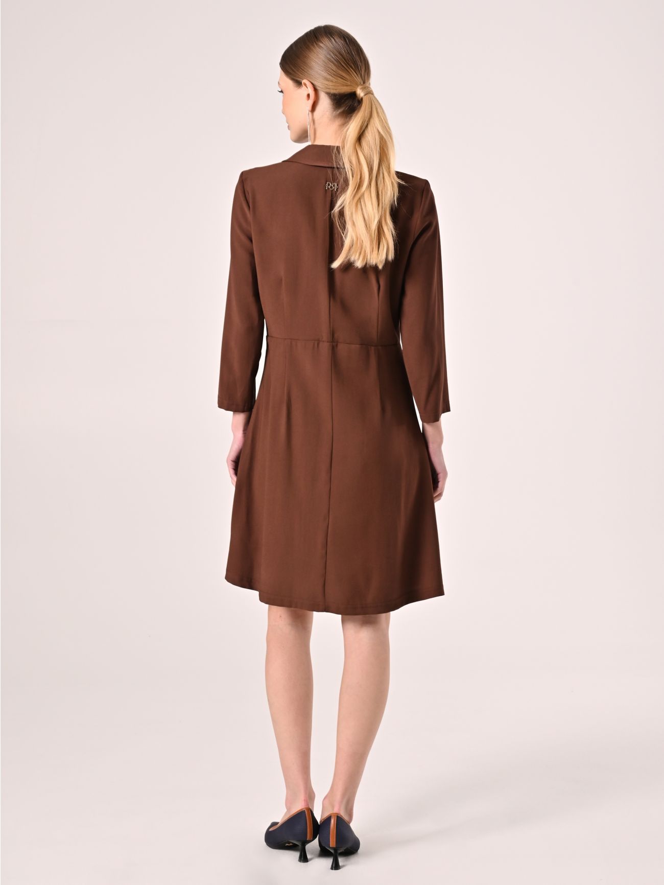 Vestido blazer marrón chocolate det_3