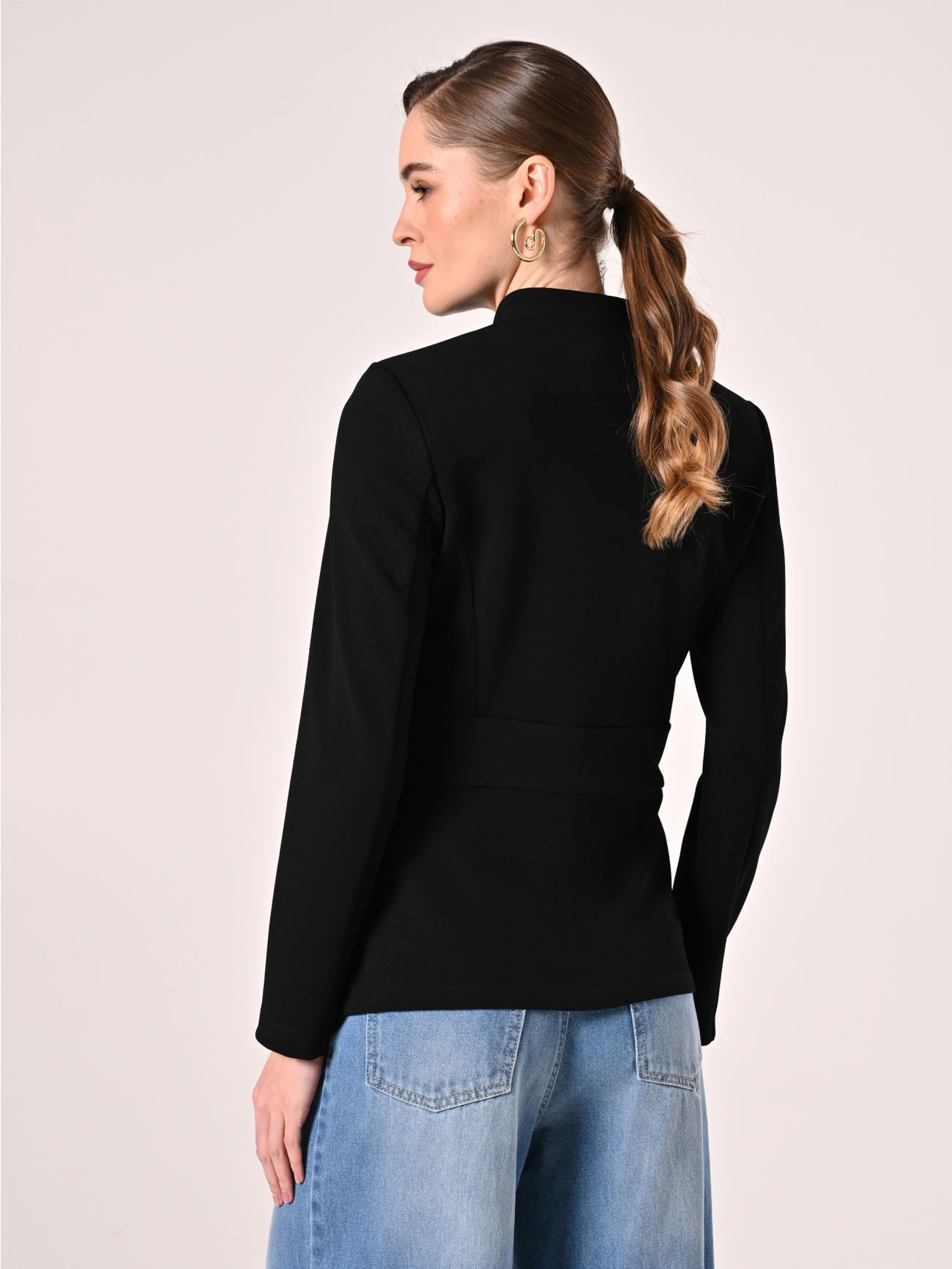 Short Black Jacket in Scuba Crepe with Buckle det_3