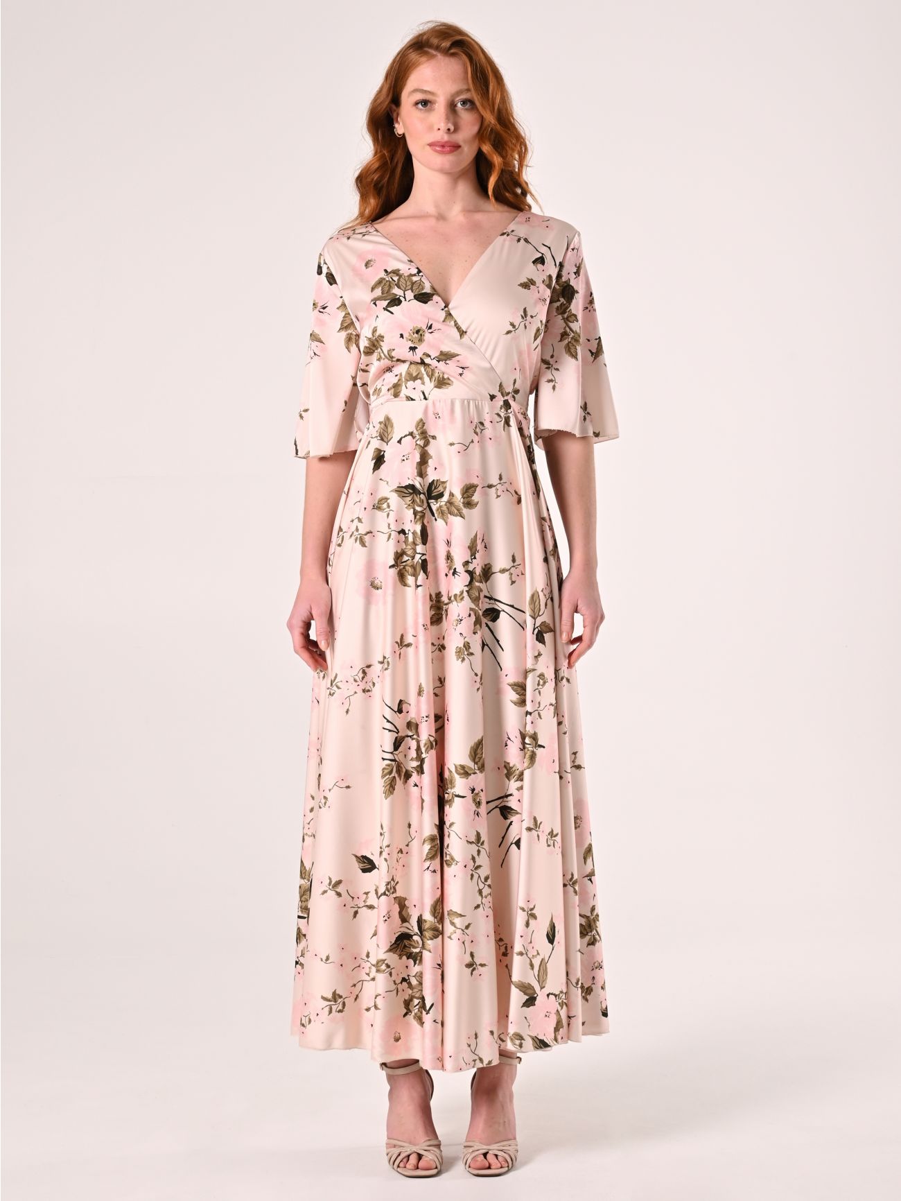 Langes Kleid mit Blumenmuster in Rosa det_1