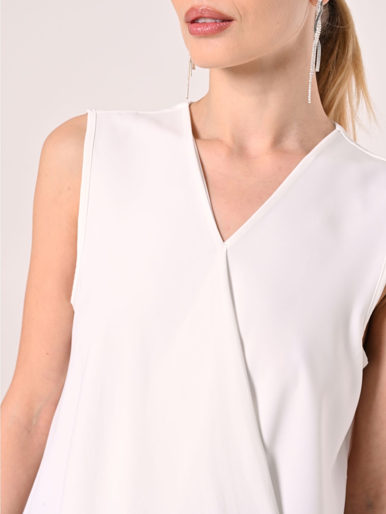 Asymmetrische Bluse in Weiß in_i5